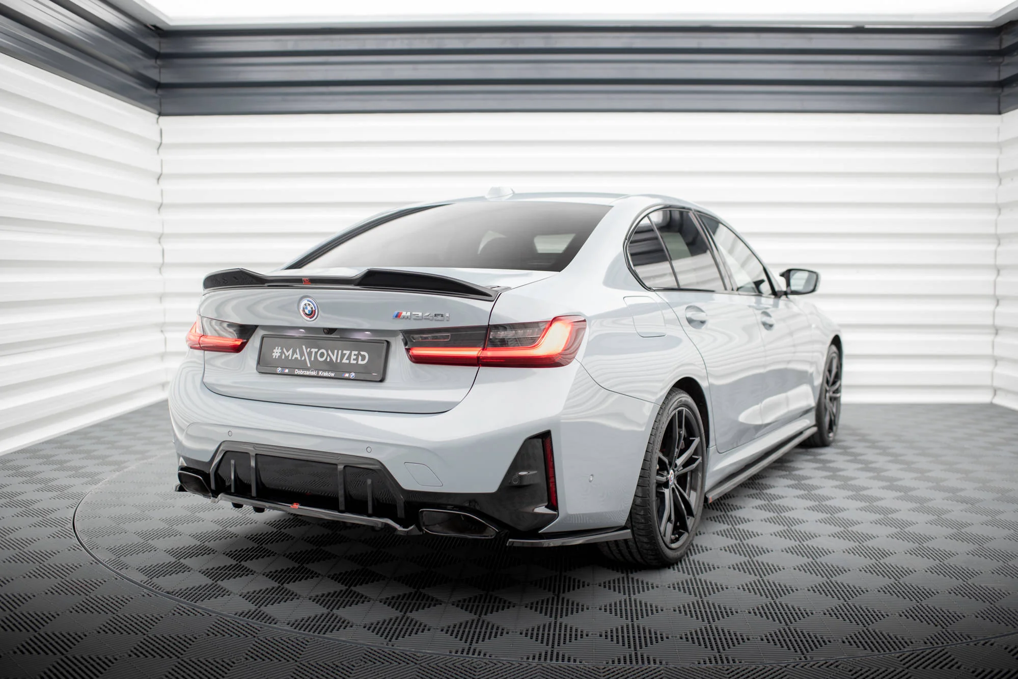 REAR SIDE SPLITTERS BMW M340I G20 / G21 FACELIFT - Image 4
