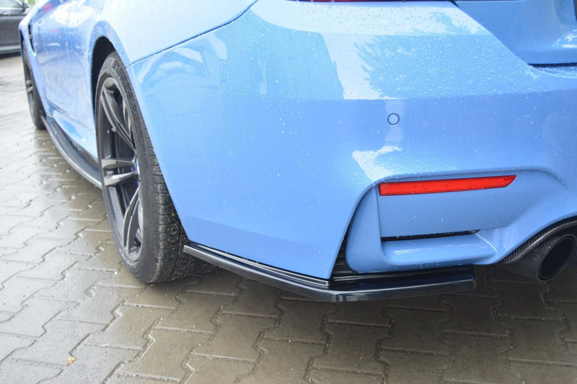 REAR SIDE SPLITTERS BMW M4 F82 - Image 2