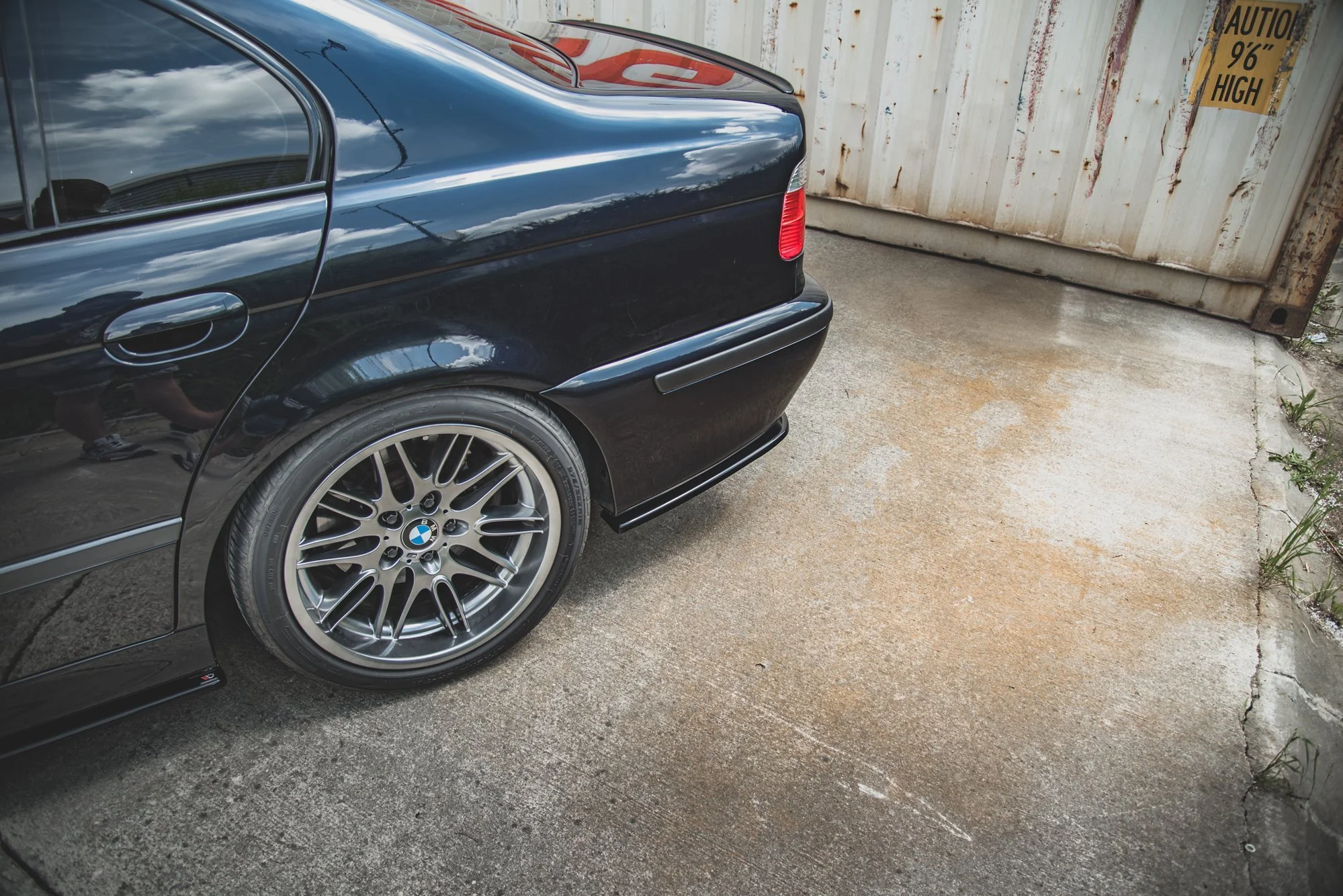 REAR SIDE SPLITTERS BMW M5 E39 - Image 5