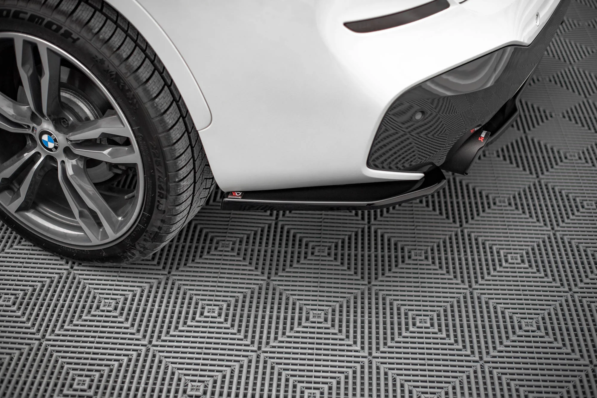 REAR SIDE SPLITTERS BMW X1 M-PACK F48 - Image 4