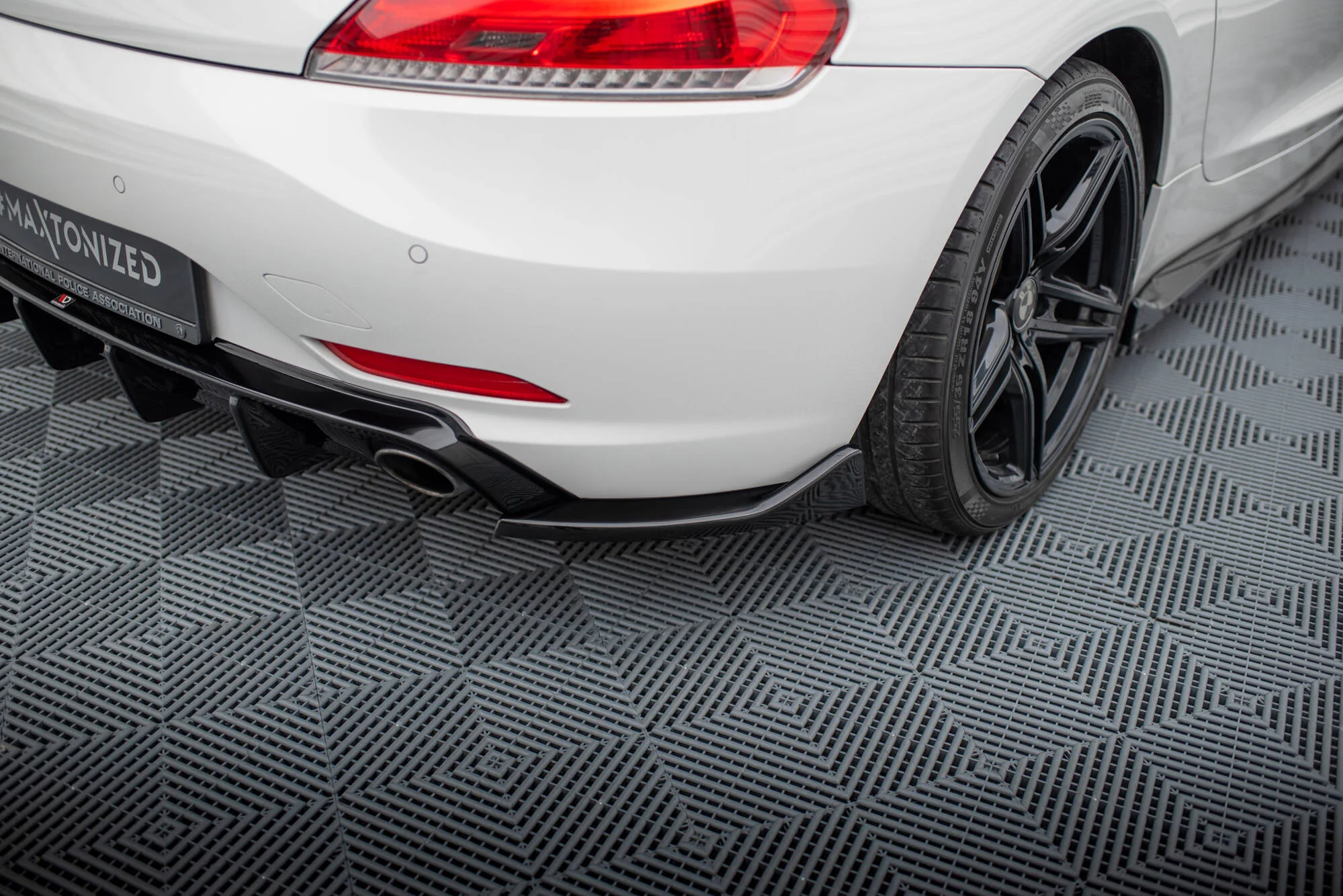 REAR SIDE SPLITTERS BMW Z4 E89 - Image 3