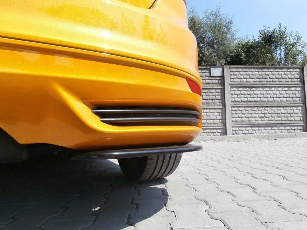 REAR SIDE SPLITTERS FORD FOCUS ST MK3 HATCHBACK - Image 3