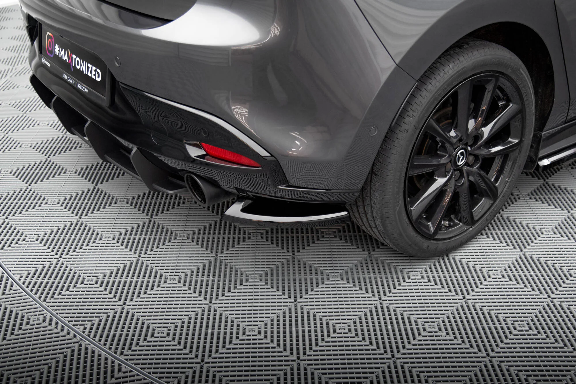 REAR SIDE SPLITTERS MAZDA 3 MK4 - Image 3