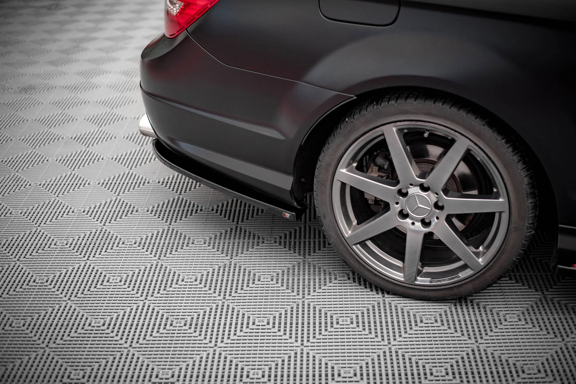 REAR SIDE SPLITTERS MERCEDES-BENZ C COUPE AMG-LINE C204 - Image 3