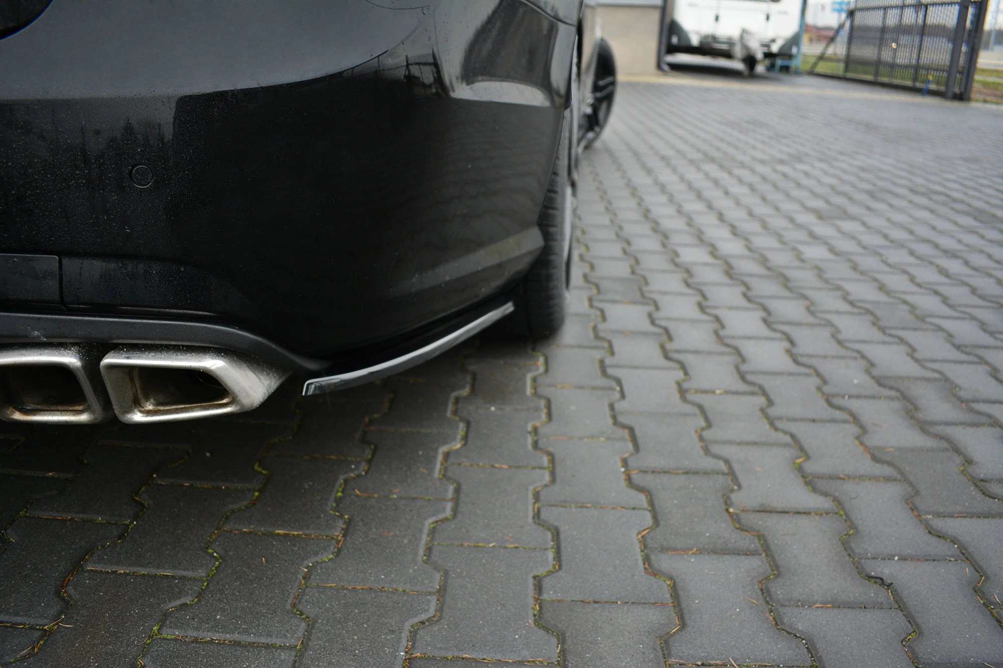 REAR SIDE SPLITTERS MERCEDES-BENZ E63 AMG W212 - Image 2