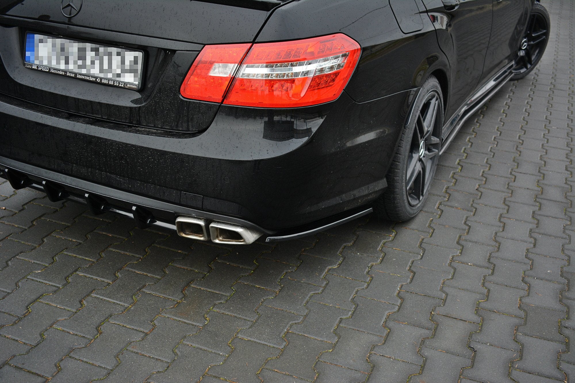 REAR SIDE SPLITTERS MERCEDES-BENZ E63 AMG W212 - Image 4