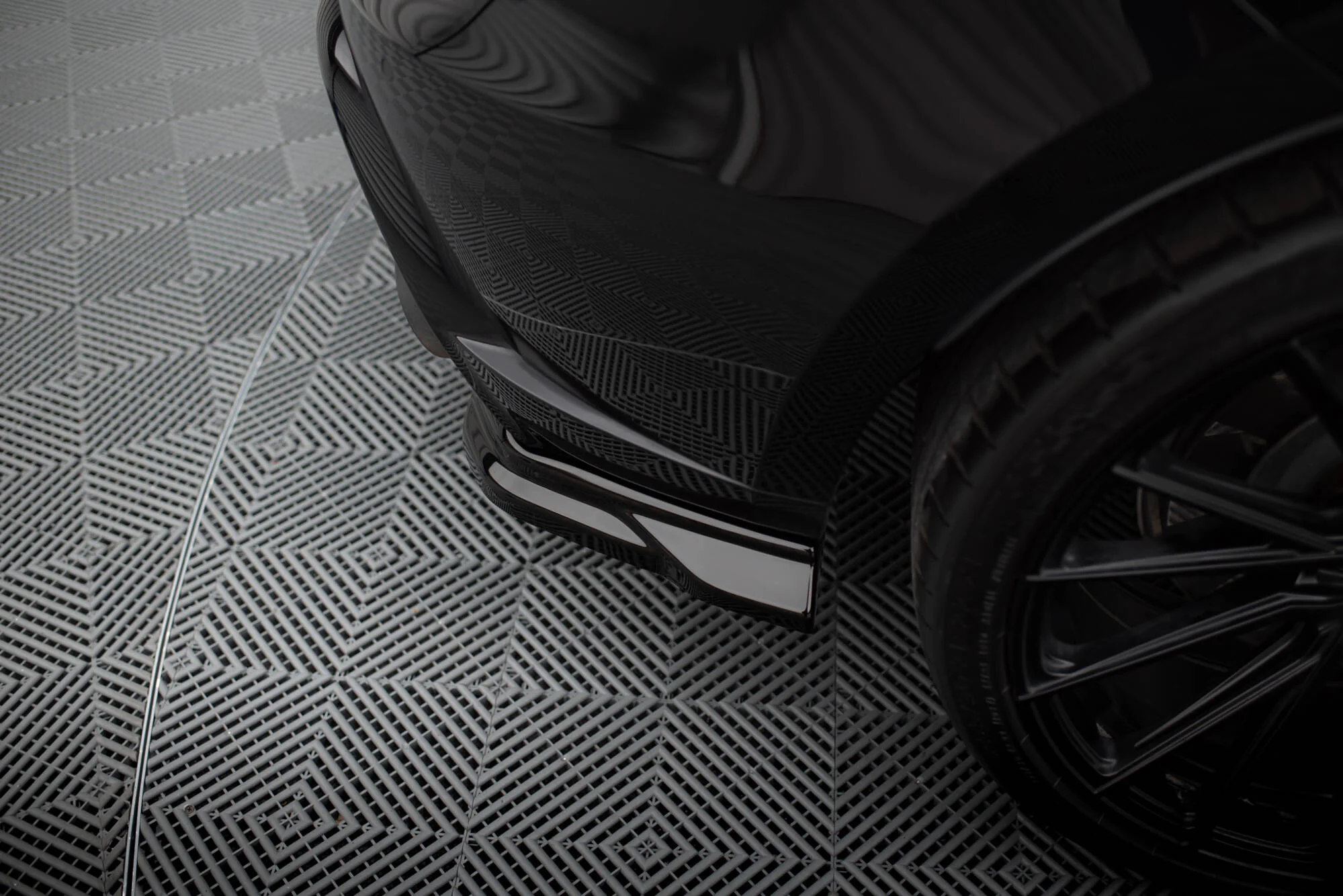 REAR SIDE SPLITTERS PORSCHE MACAN GTS MK1 FACELIFT 2 - Image 4