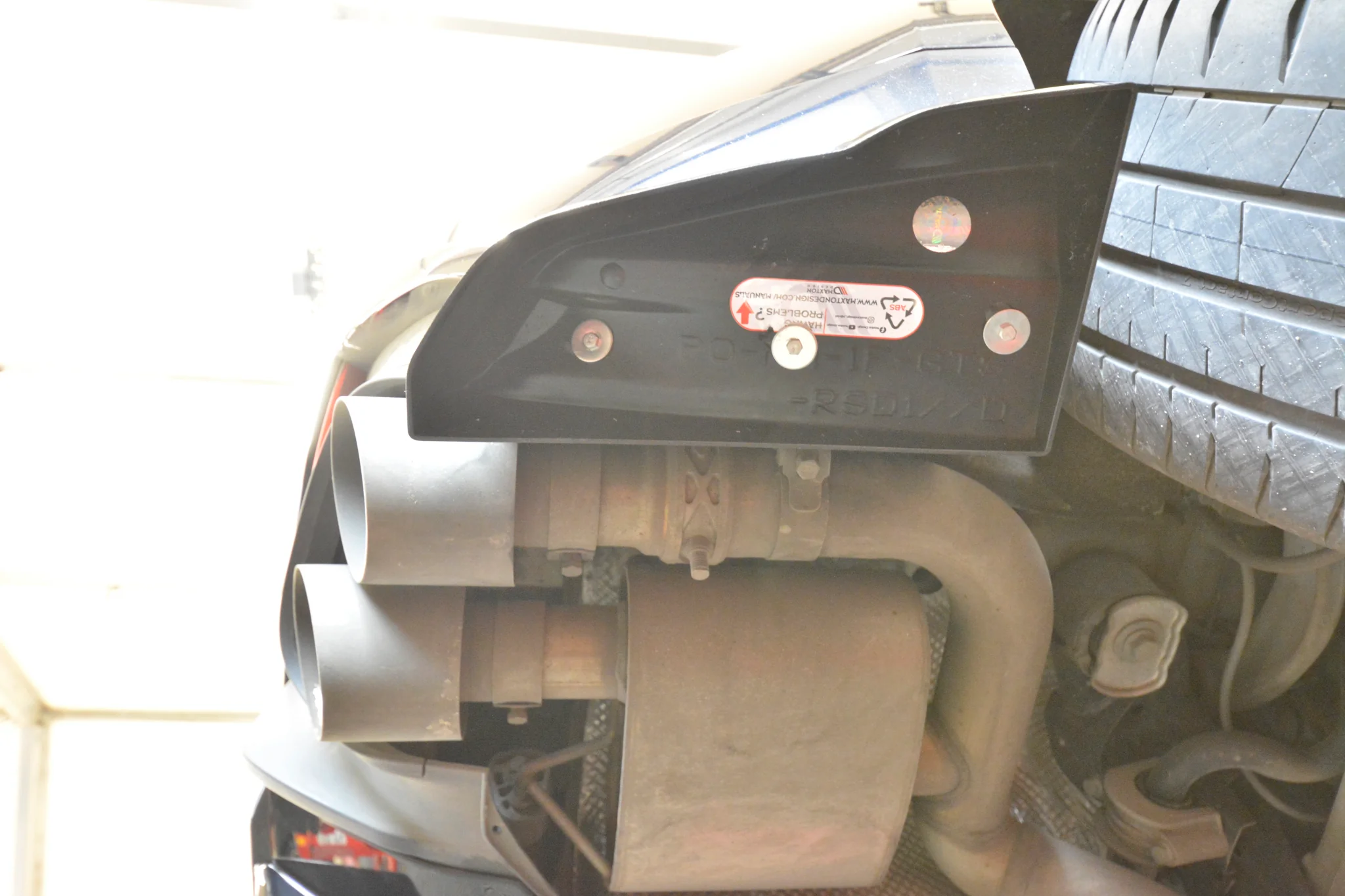 REAR SIDE SPLITTERS PORSCHE MACAN GTS MK1 FACELIFT 2 - Image 7