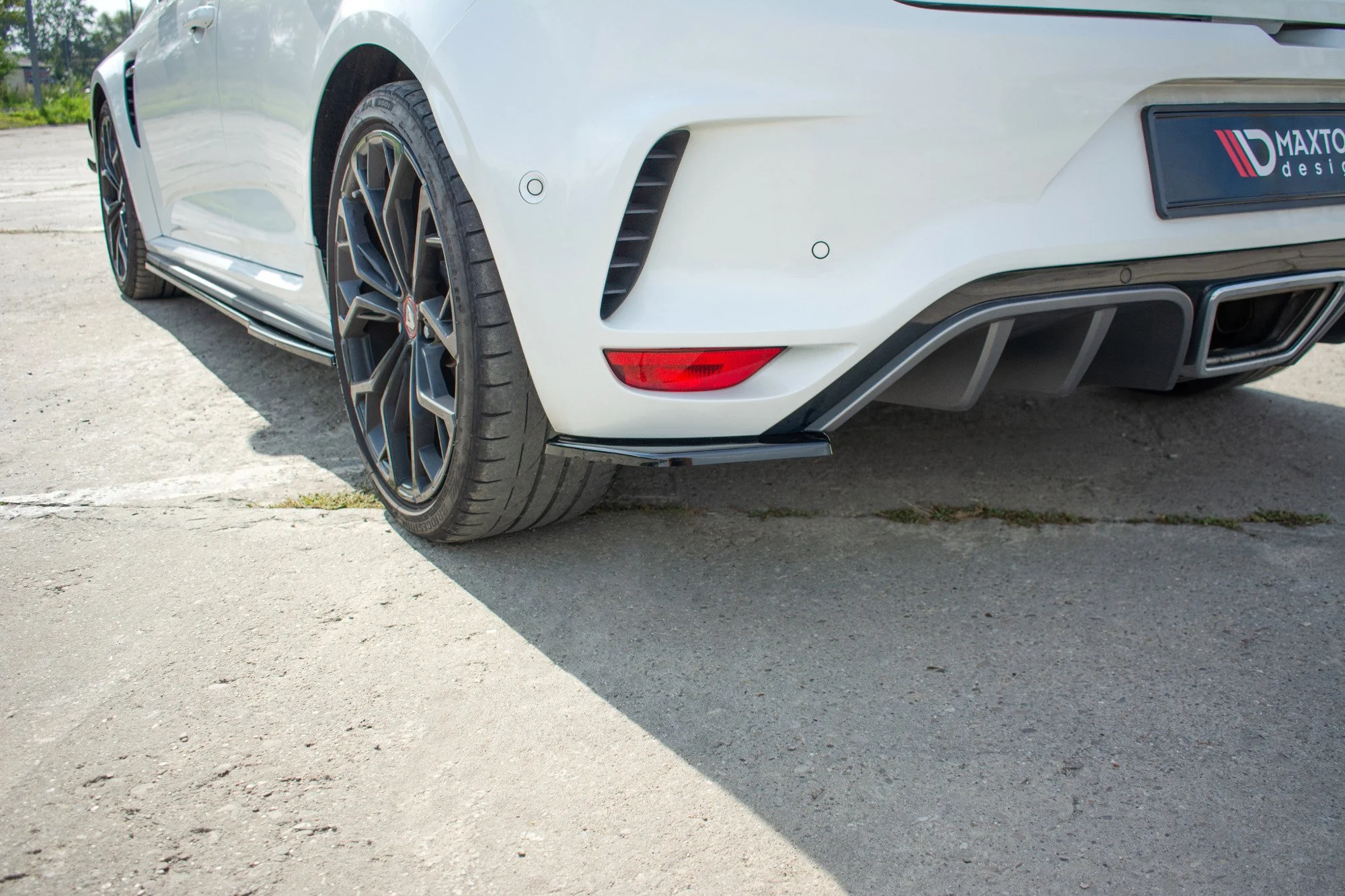 REAR SIDE SPLITTERS RENAULT MEGANE IV RS - Image 2