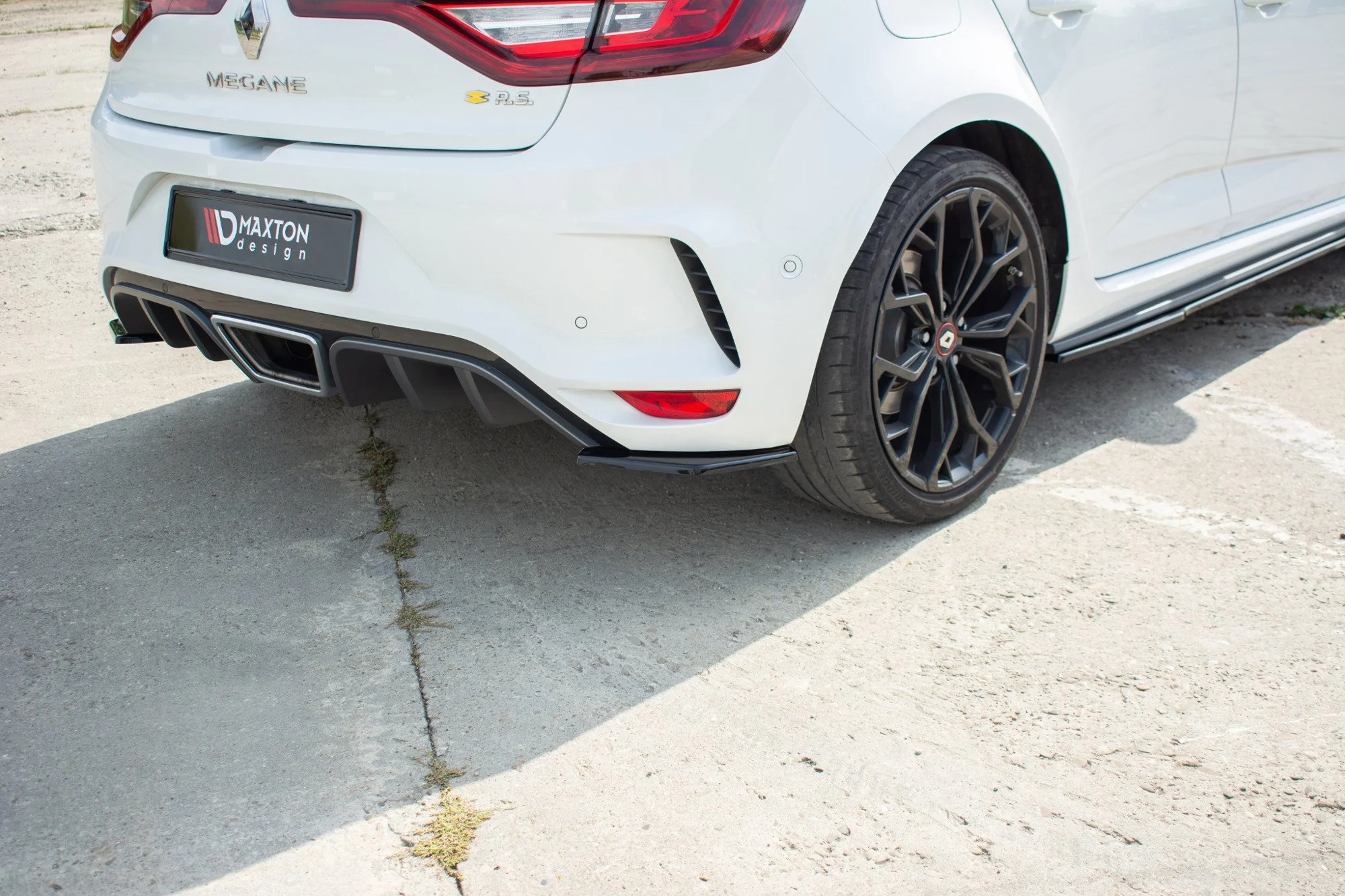 REAR SIDE SPLITTERS RENAULT MEGANE IV RS - Image 3