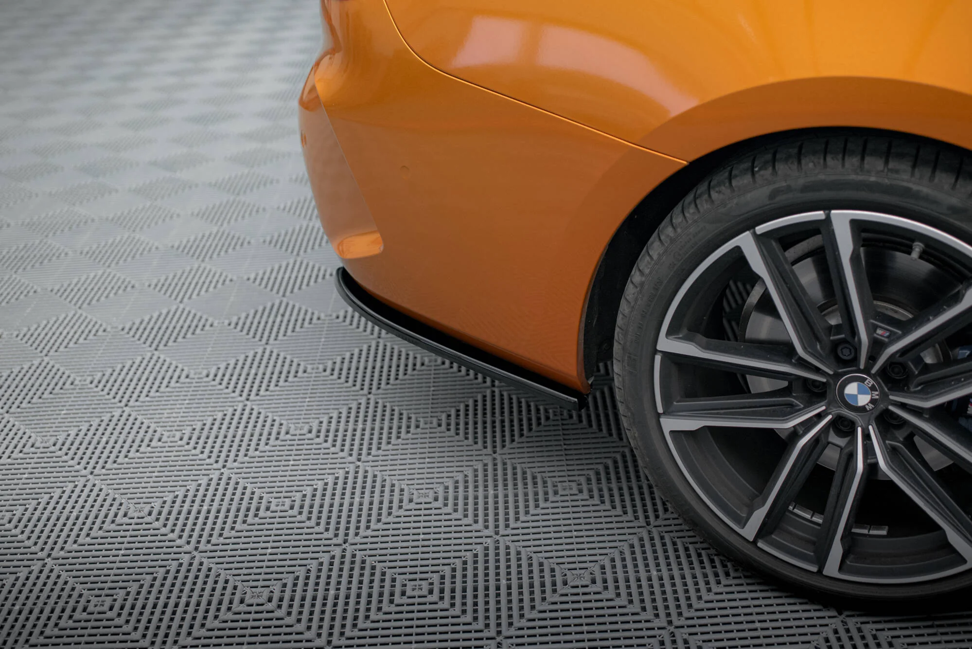 REAR SIDE SPLITTERS V.1 BMW M440I G22 - Image 3