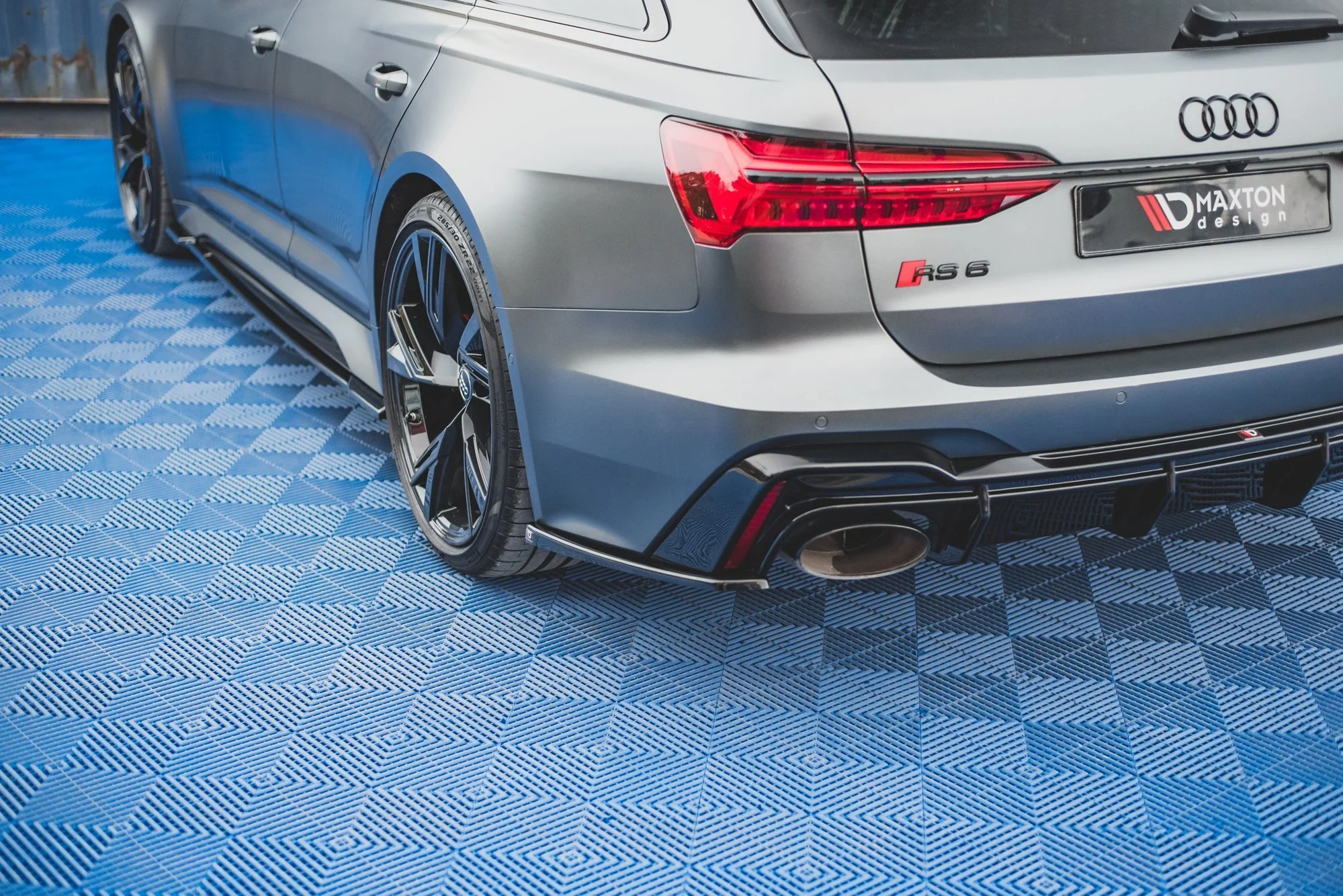 REAR SIDE SPLITTERS V.2 AUDI RS6 C8 / RS7 C8 (set for Maxton Valance) - Image 4
