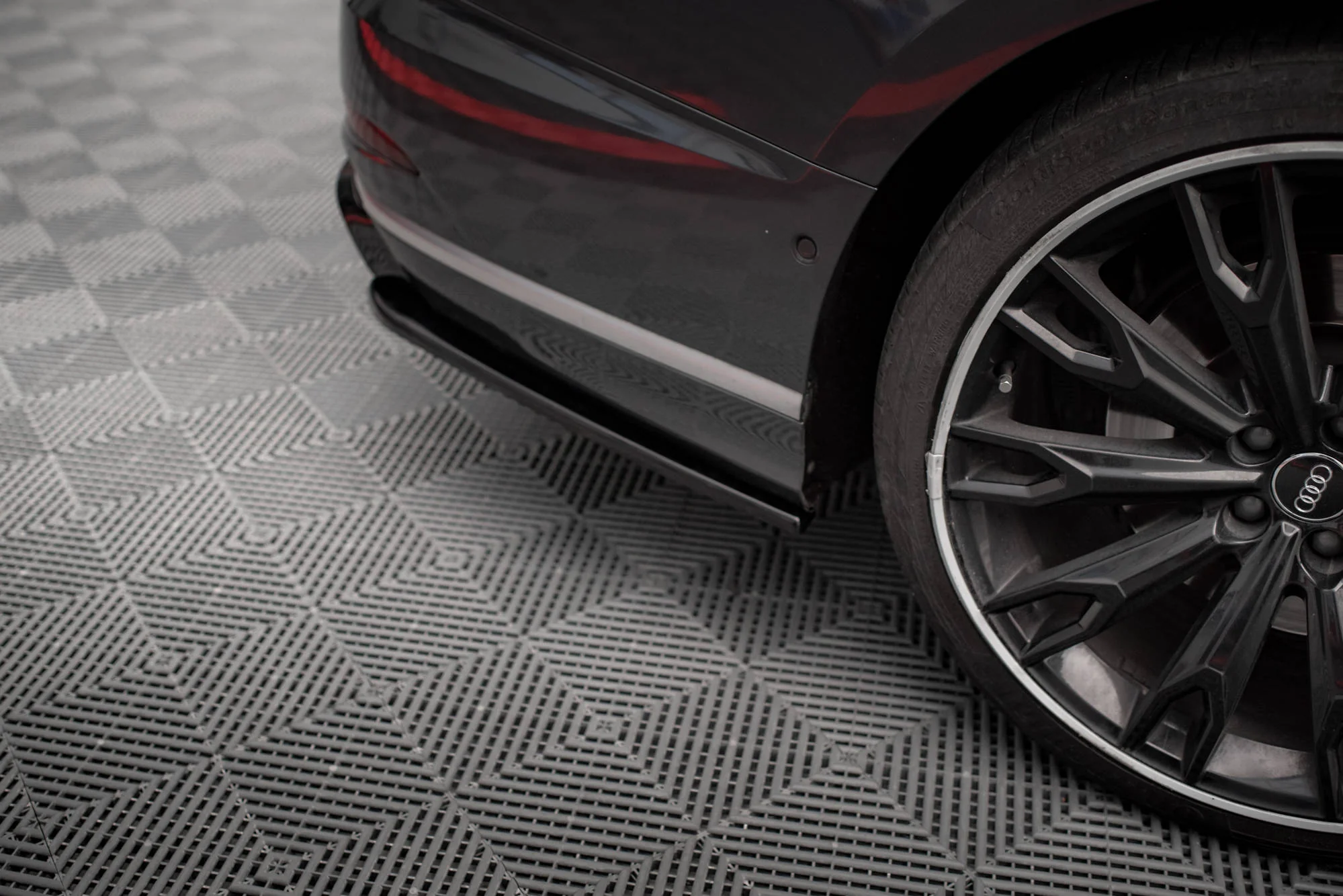 REAR SIDE SPLITTERS V.2 AUDI S8 D5 (SET FOR MAXTON VALANCE) - Image 3