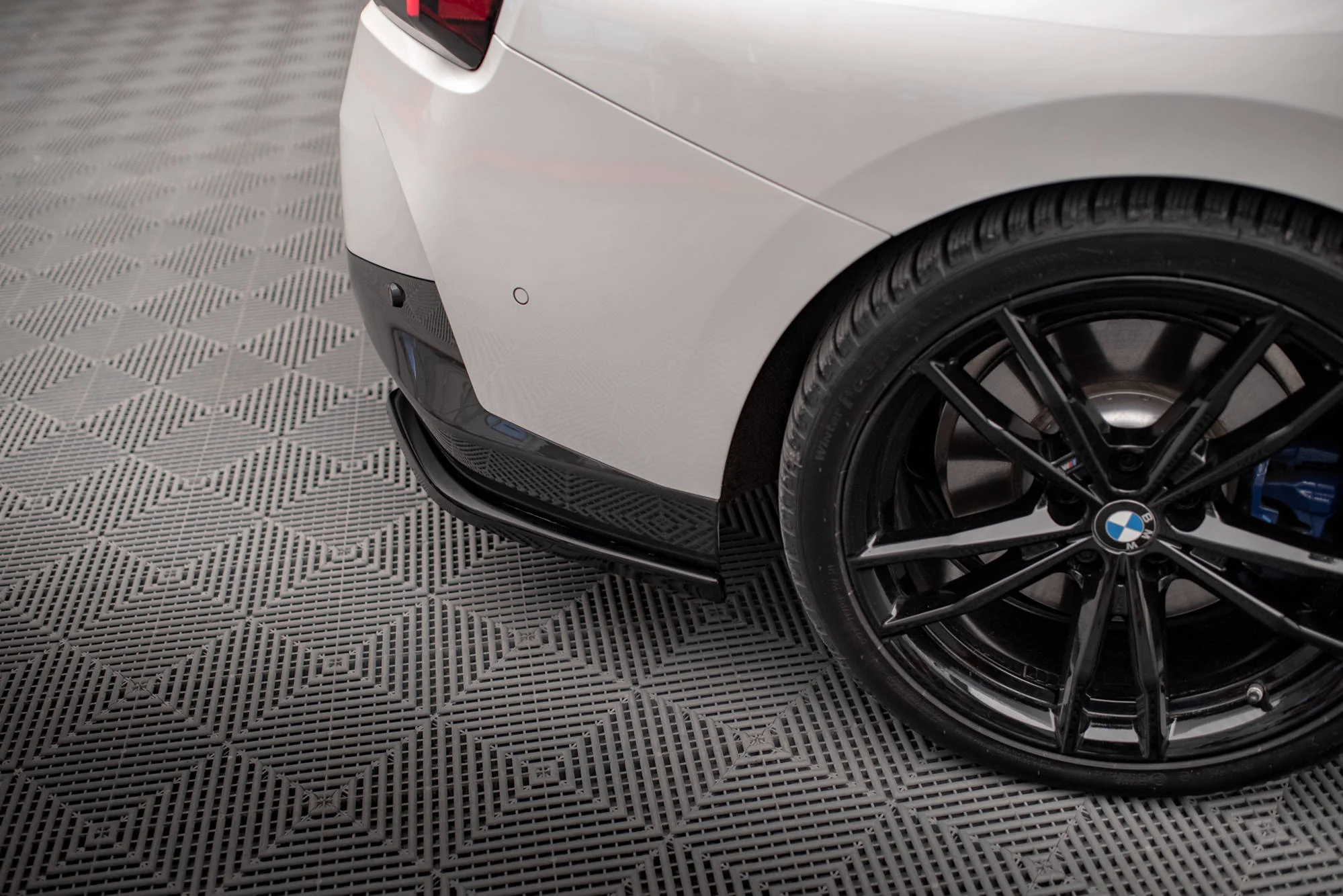 REAR SIDE SPLITTERS V.2 BMW 2 COUPE M-PACK G42 - Image 4