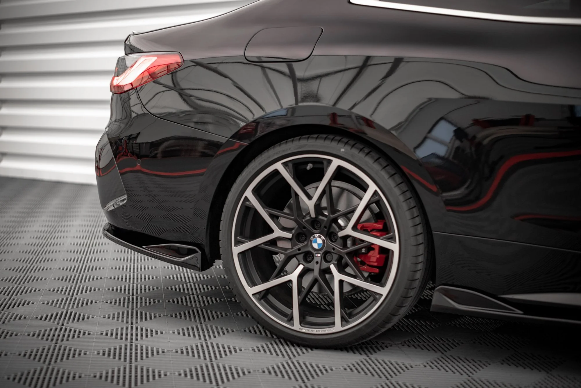 REAR SIDE SPLITTERS V.2 BMW 4 M-PACK G22 - Image 2