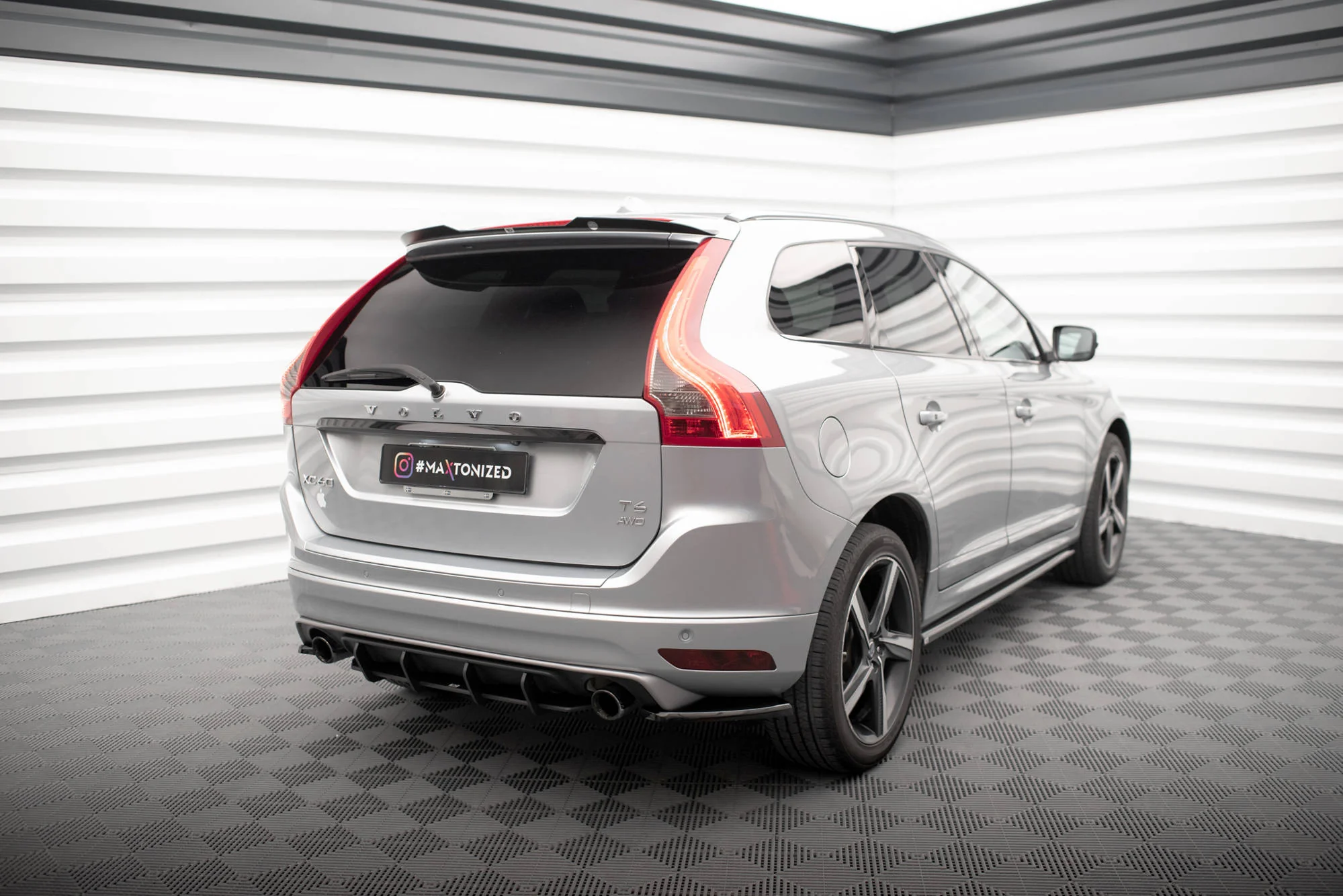 REAR SIDE SPLITTERS VOLVO XC60 R-DESIGN MK1 FACELIFT - Image 2