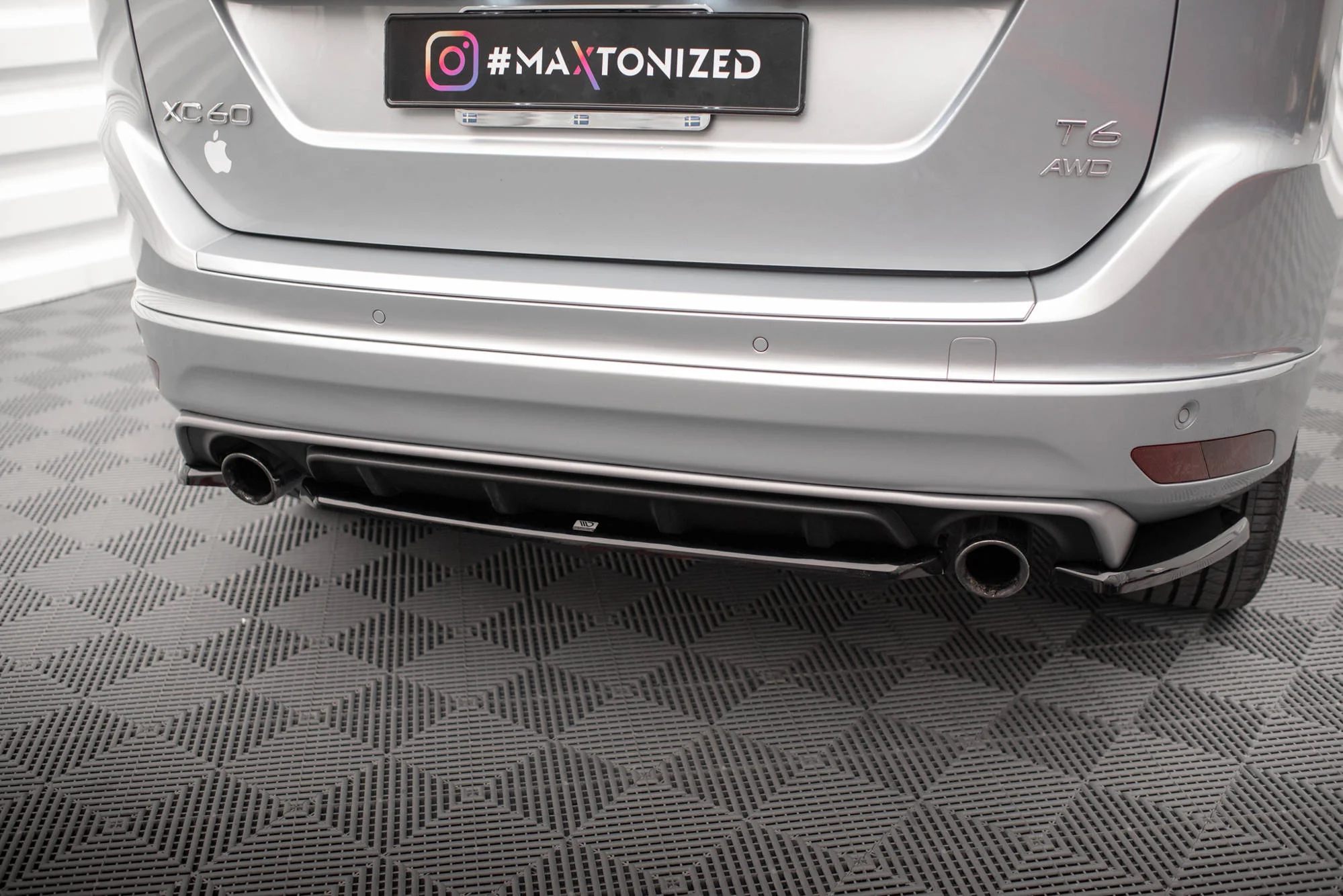 REAR SPLITTER FOR VOLVO XC60 R-DESIGN MK1 FACELIFT - Image 3