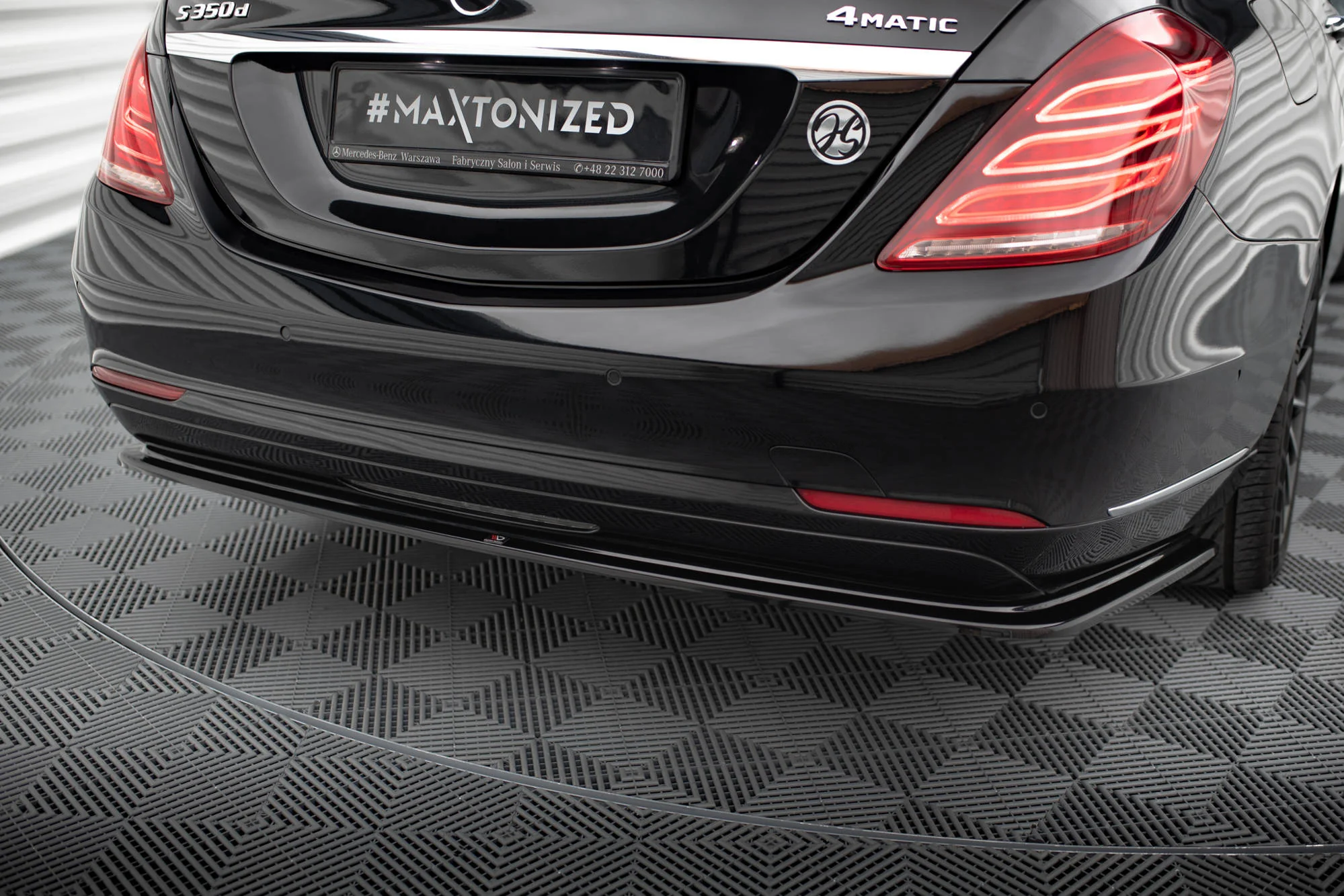Rear Splitter V.2 Mercedes-Benz S W222 - Image 3