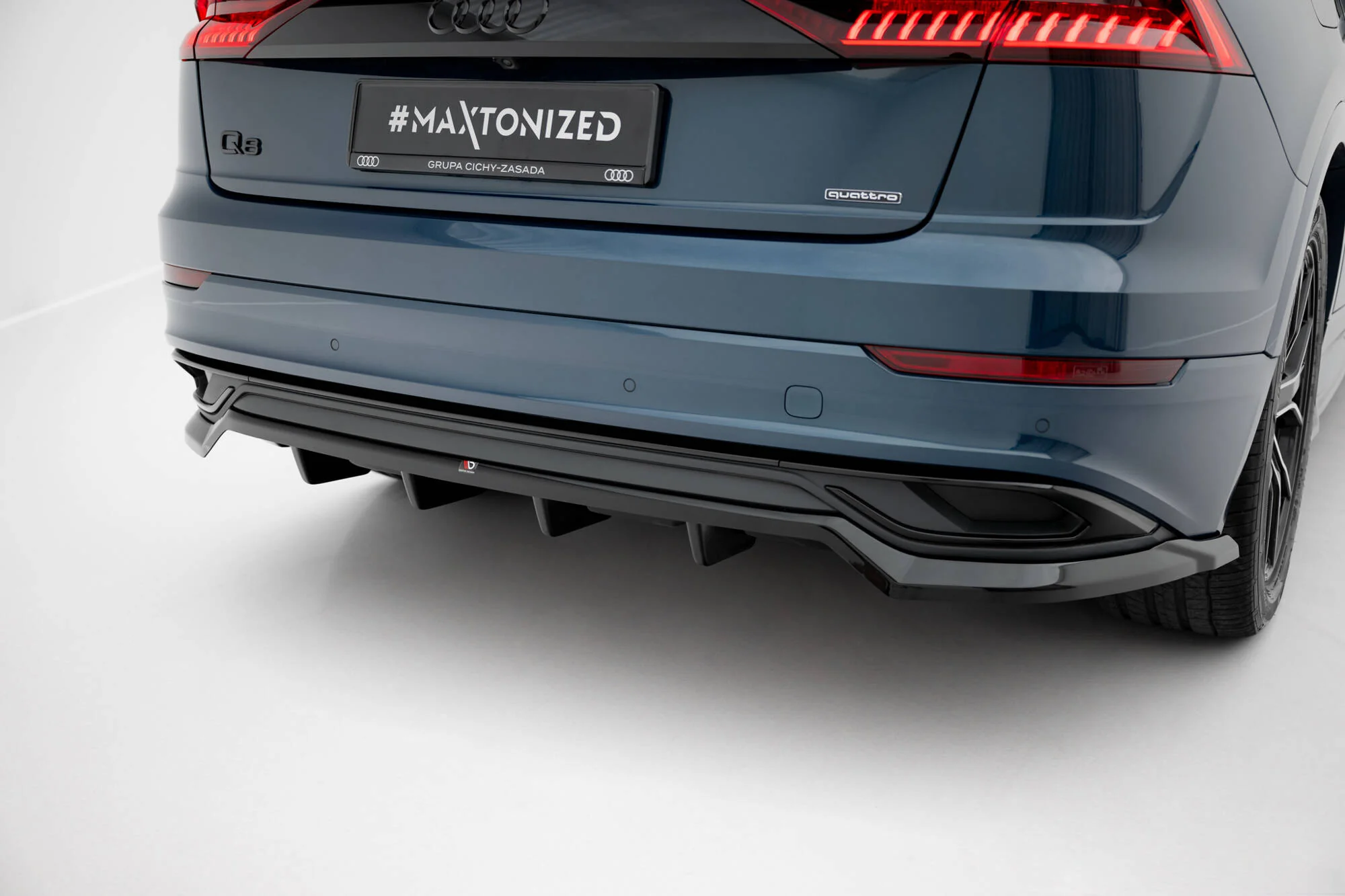 Rear Splitter (with vertical bars) Audi Q8 Mk1 - Image 3