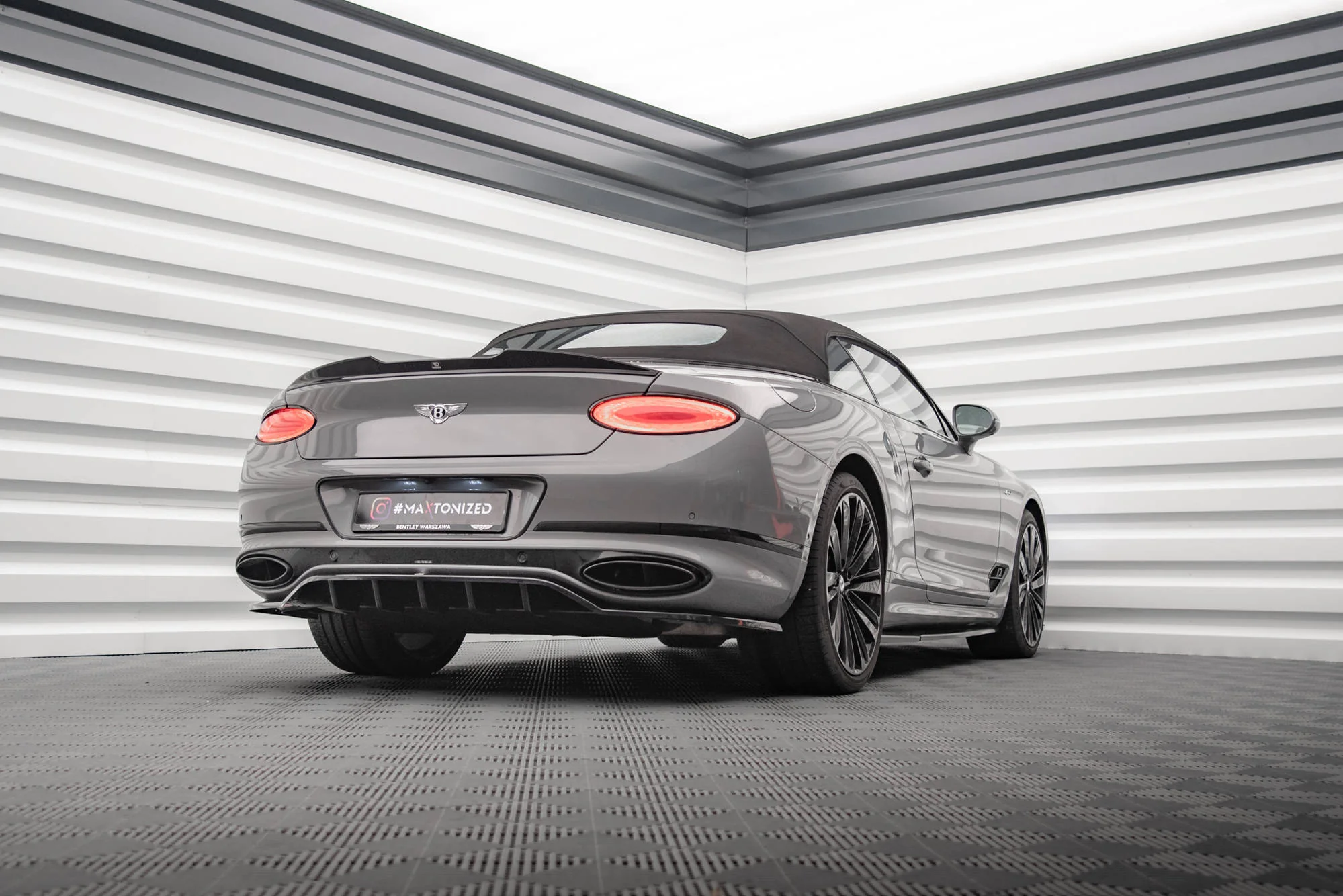 Rear Splitter (with vertical bars) Bentley Continental GT Mk3 - Image 2