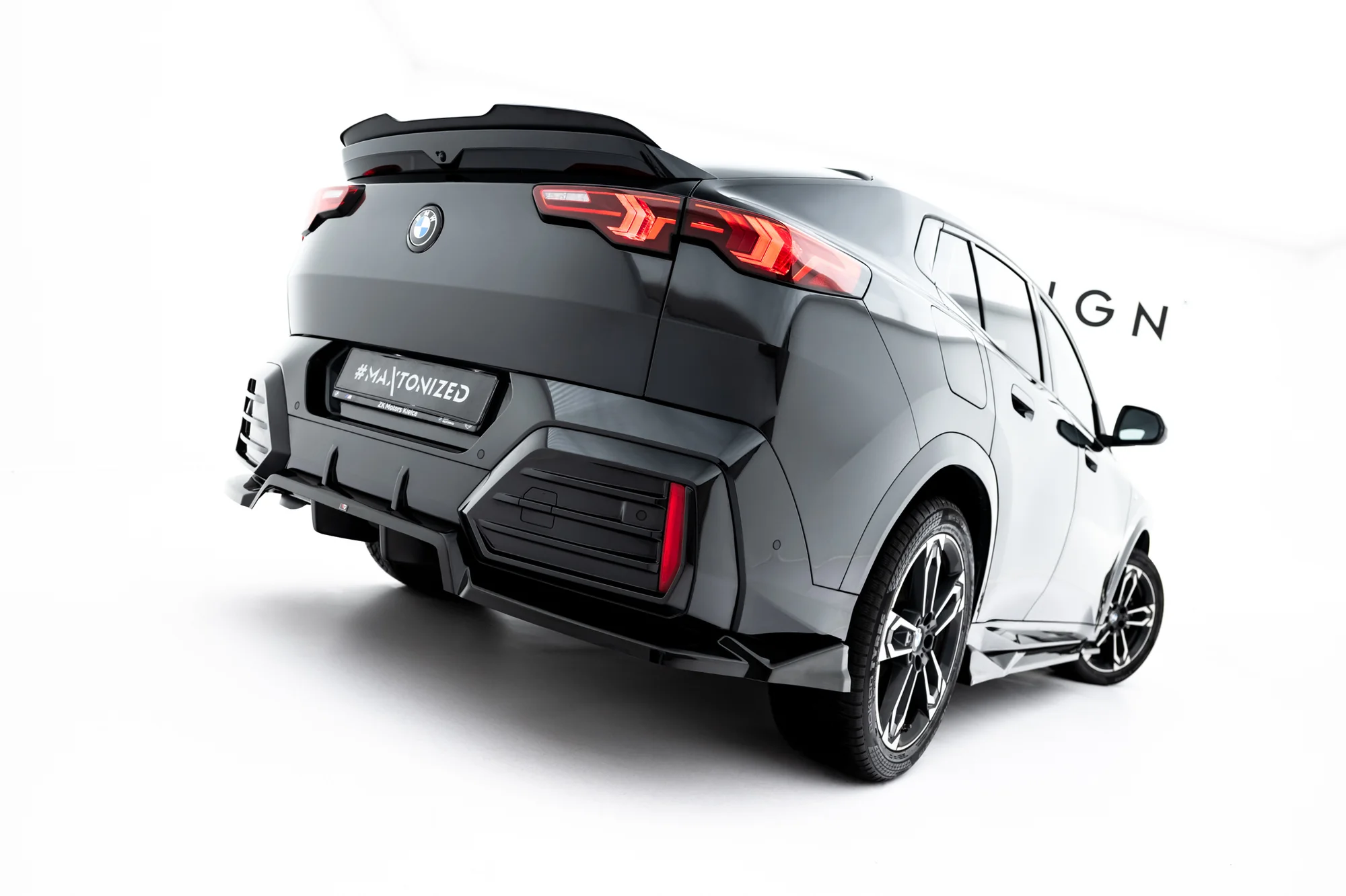 Rear Splitter (with vertical bars) BMW X2 M-Pack / iX2 U10 - Image 3