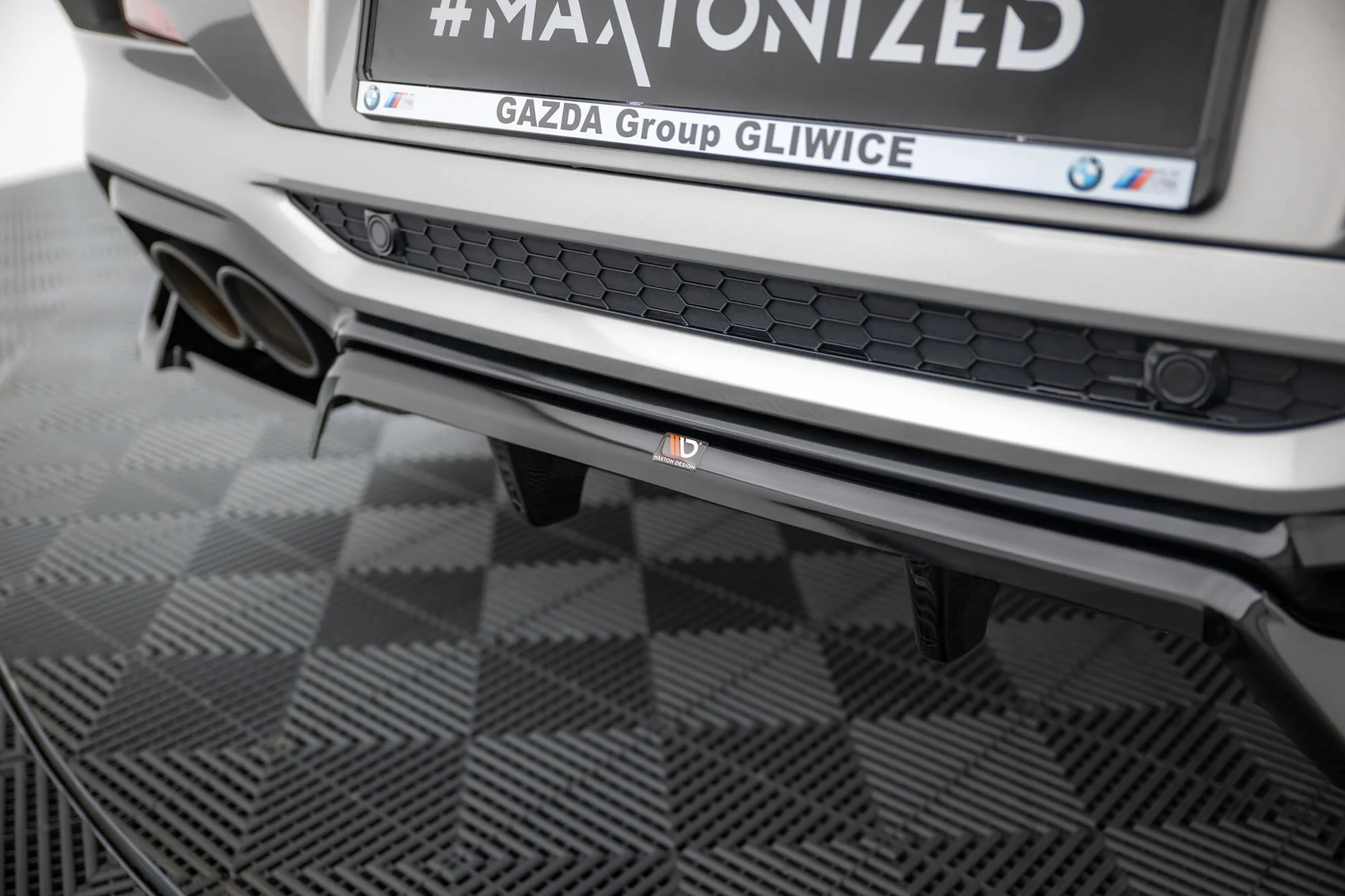 Rear Splitter (with vertical bars) BMW X4 M F98 - Image 4