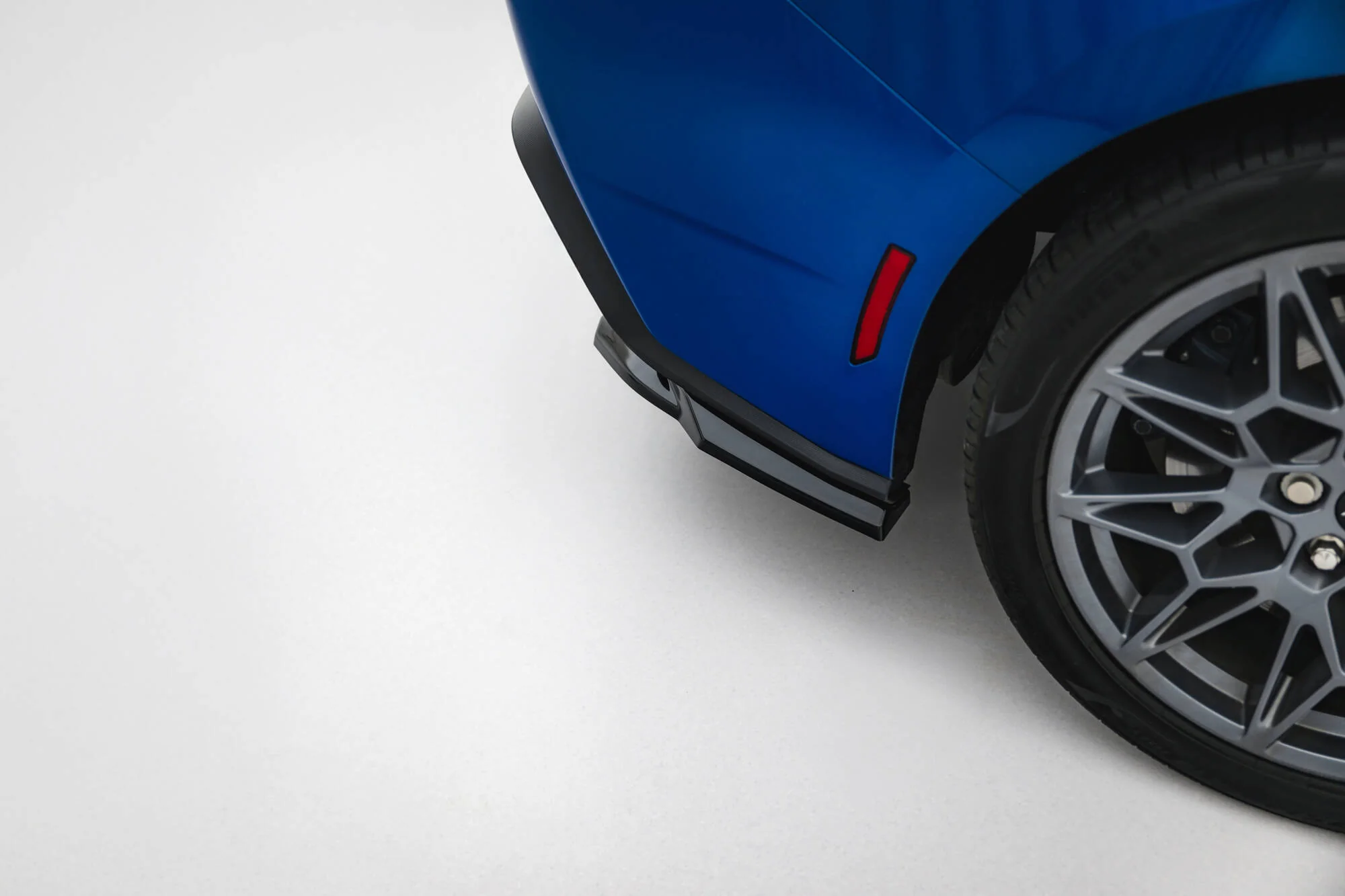 Rear Splitter (with vertical bars) Ford Mustang GT Mk7 - Image 3