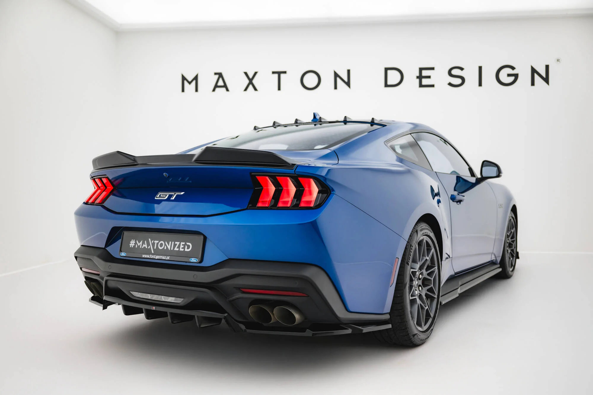 Rear Splitter (with vertical bars) Ford Mustang GT Mk7 - Image 4