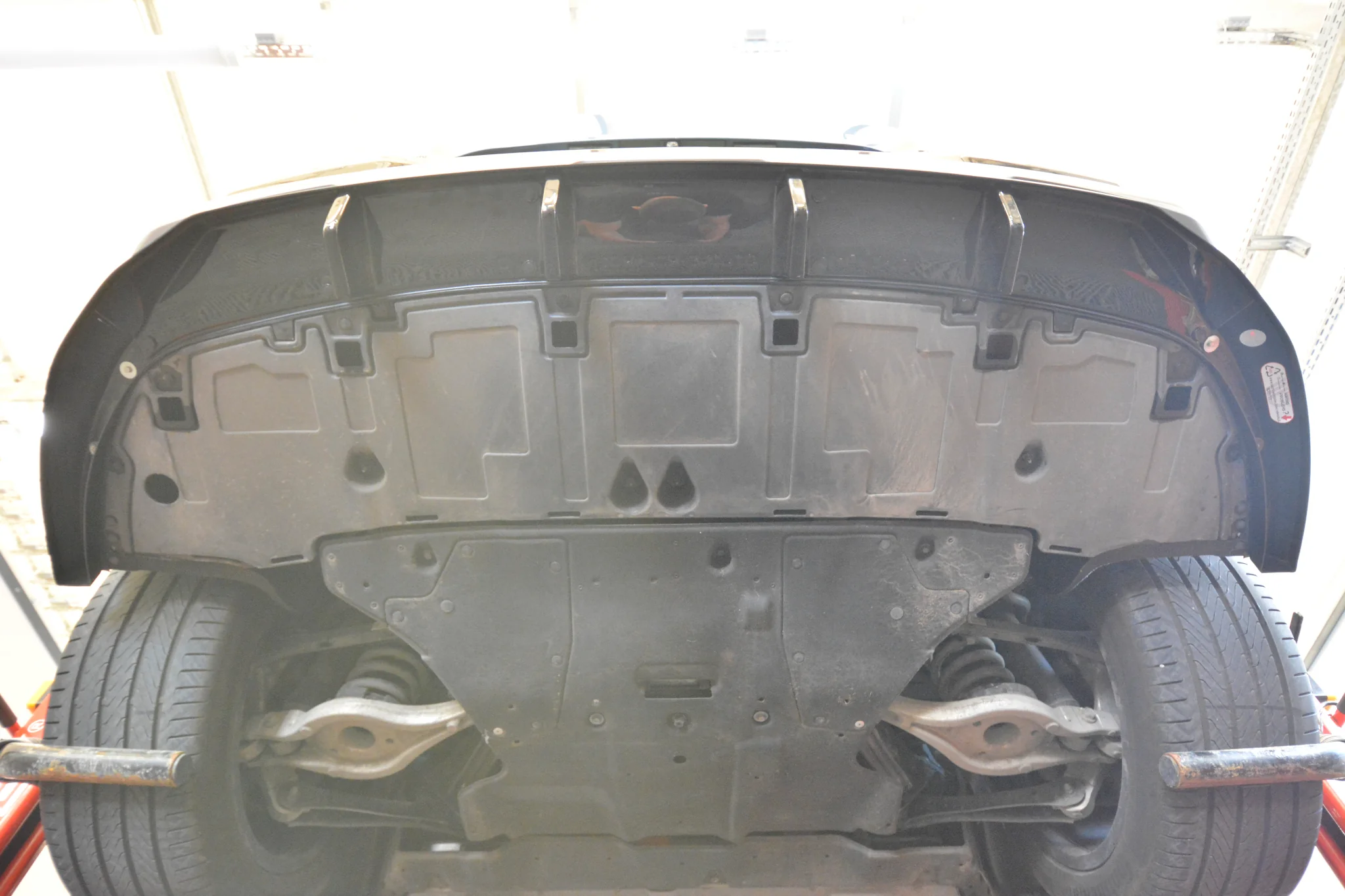 Rear Splitter (with vertical bars) Kia EV9 GT-Line Mk1 - Image 7