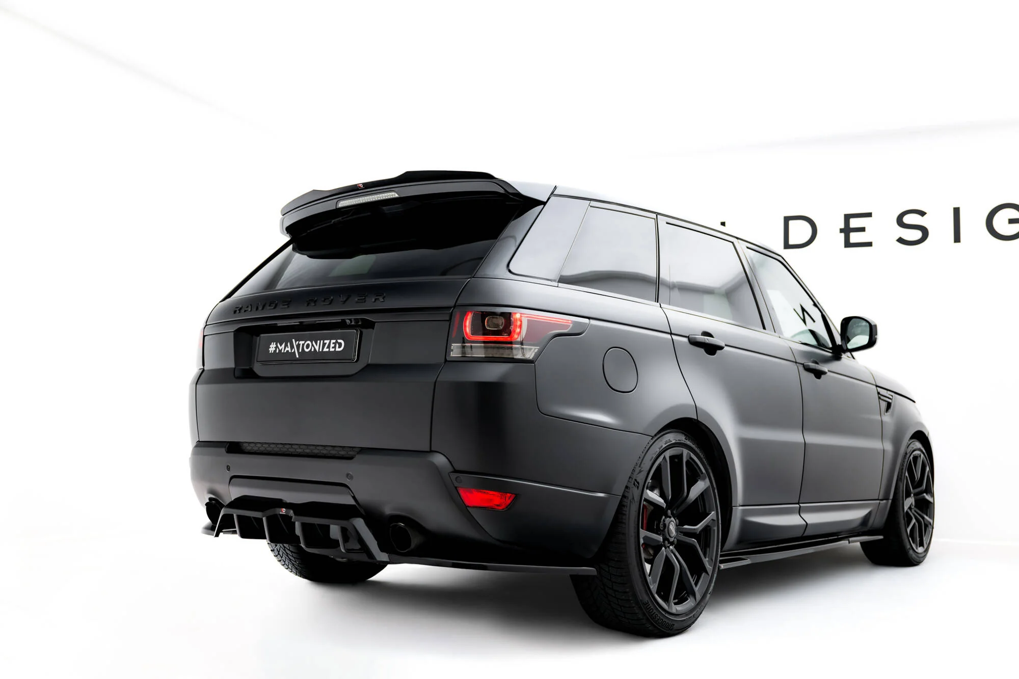 Rear Splitter (with vertical bars) Land Rover Range Rover Sport Mk2 - Image 3