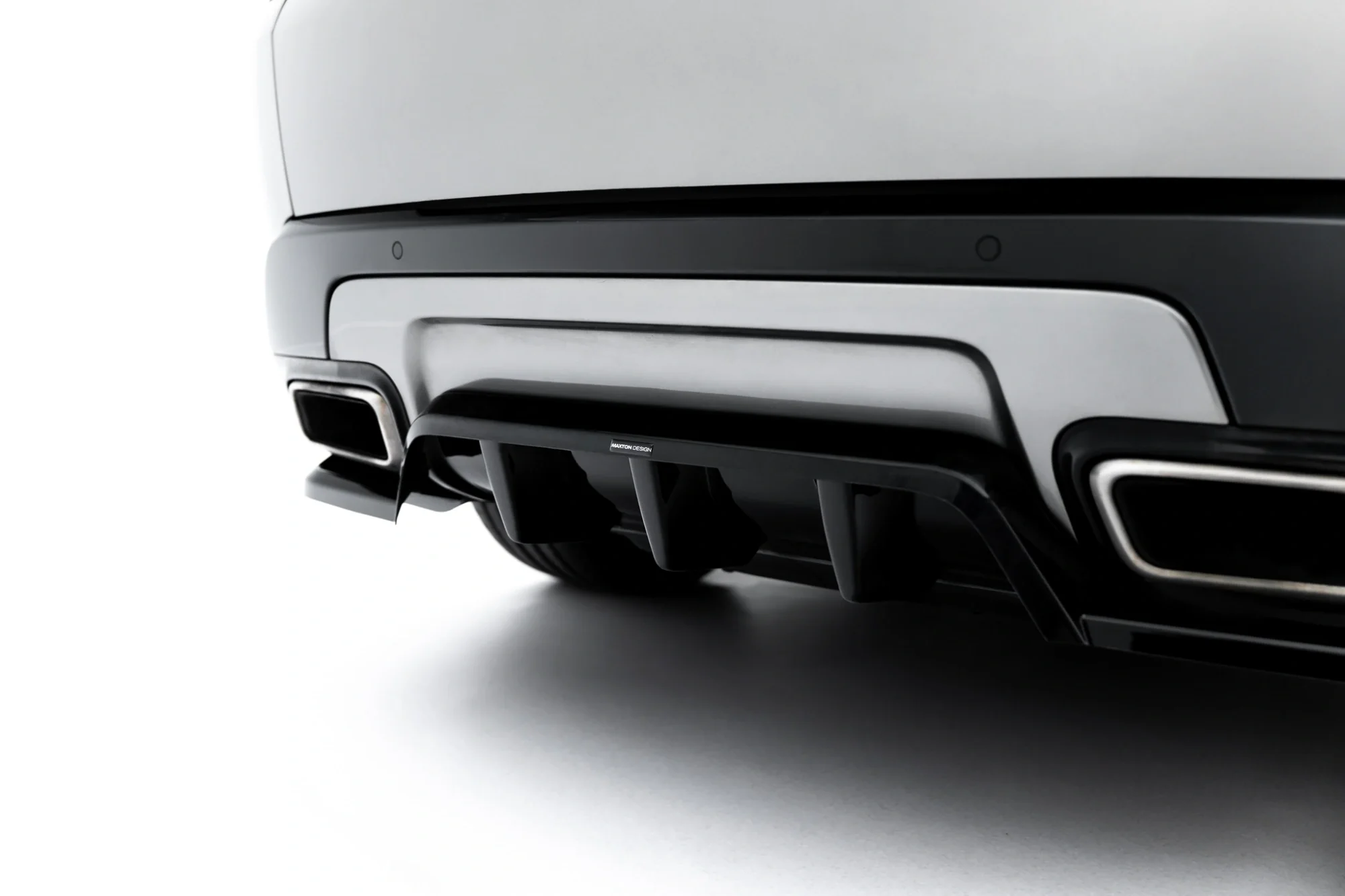 Rear Splitter (with vertical bars) Land Rover Range Rover Sport Mk2 Facelift - Image 3