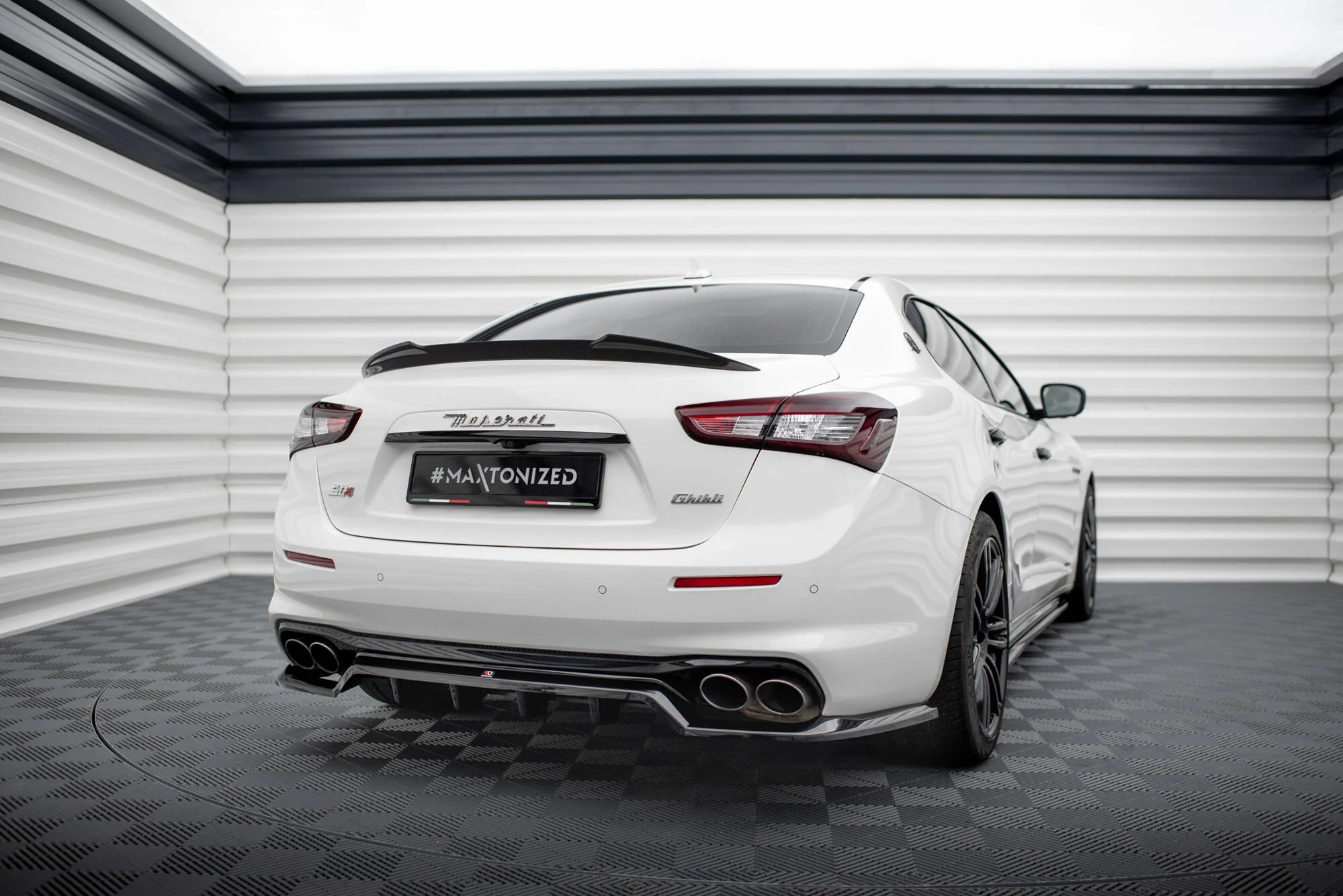 Rear Splitter (with vertical bars) Maserati Ghibli Mk3 Facelift - Image 2