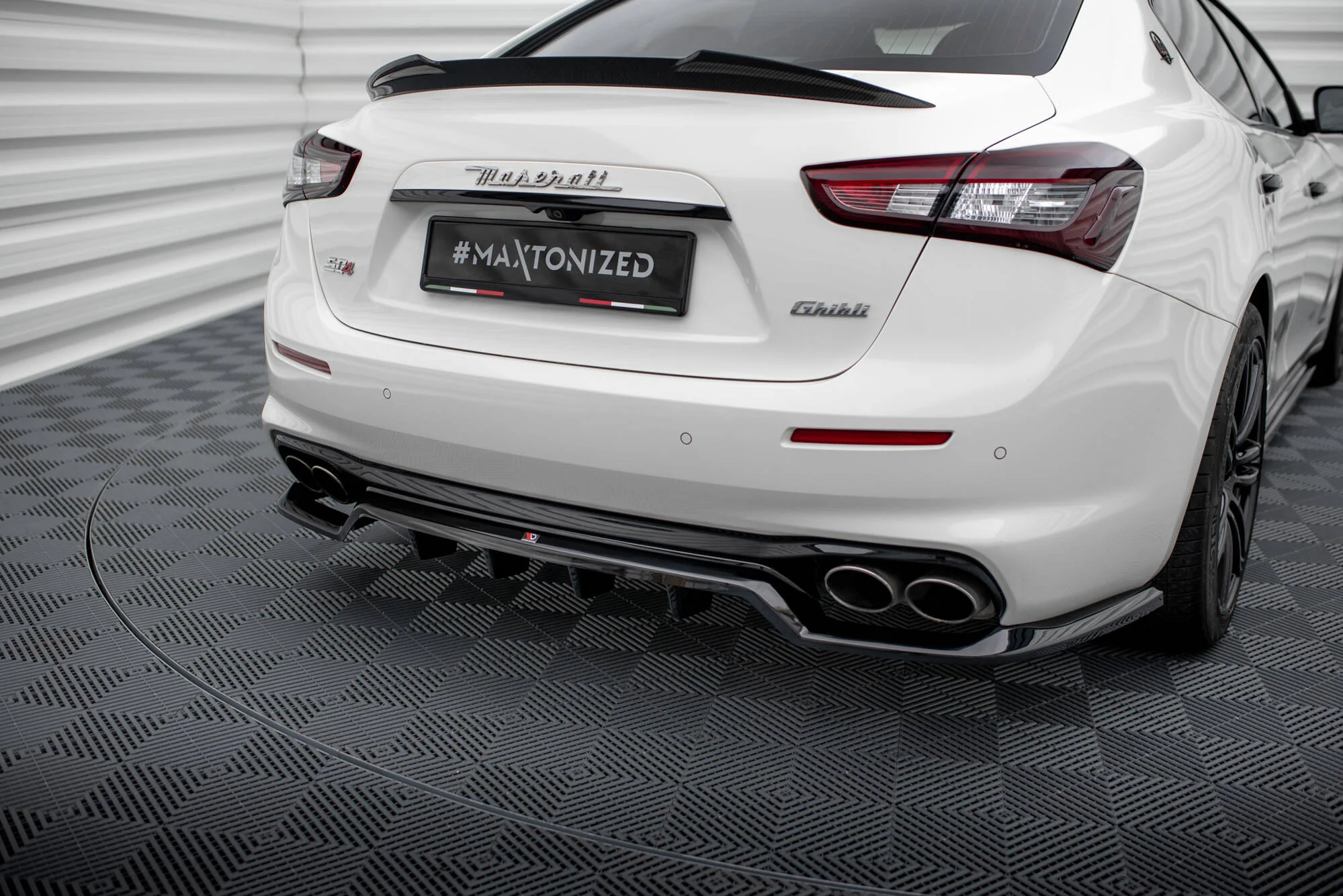 Rear Splitter (with vertical bars) Maserati Ghibli Mk3 Facelift - Image 5