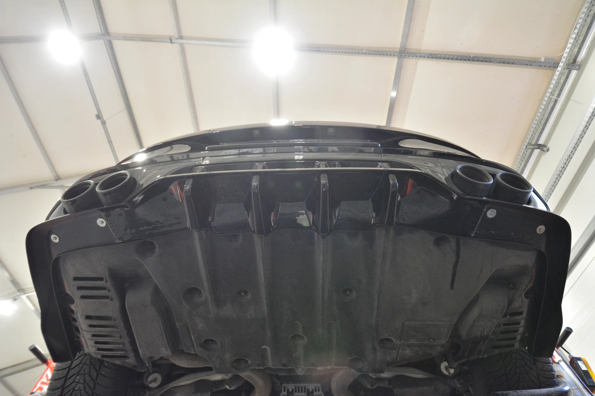 Rear Splitter (with vertical bars) Mercedes-AMG CLE 53 C236 - Image 7