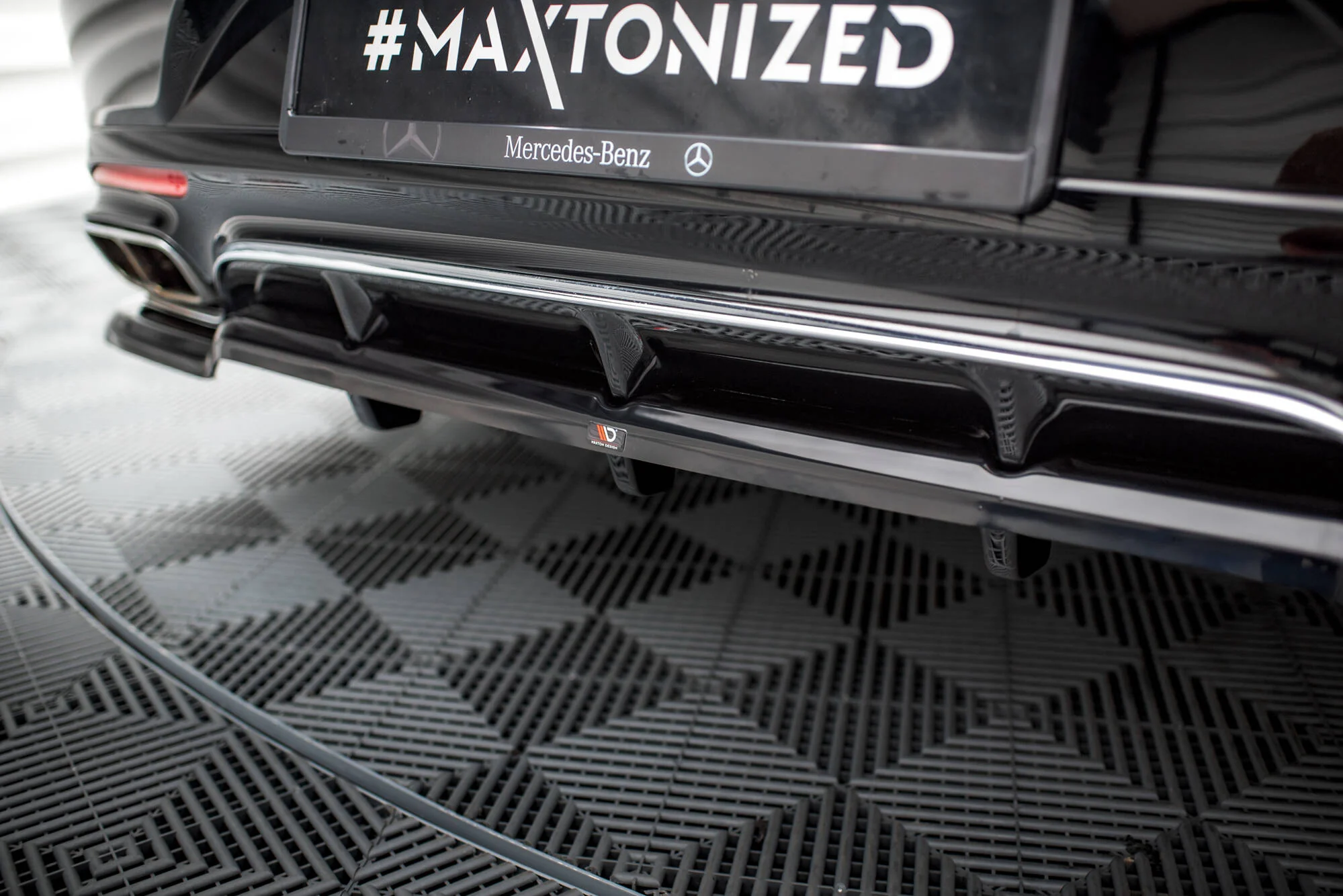 Rear Splitter (with vertical bars) Mercedes-Benz S Coupe AMG-Line C217 Facelift - Image 4