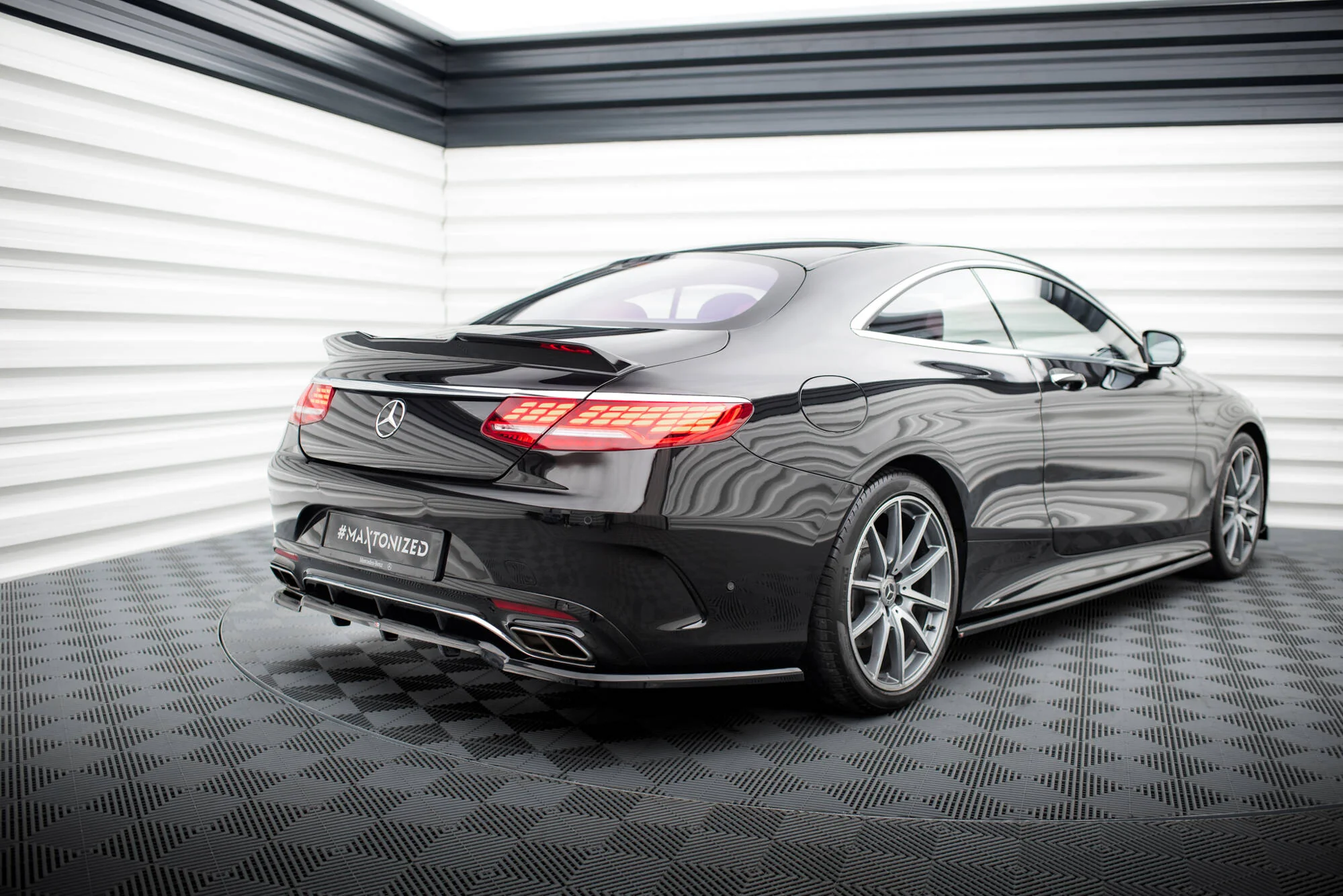 Rear Splitter (with vertical bars) Mercedes-Benz S Coupe AMG-Line C217 Facelift - Image 7