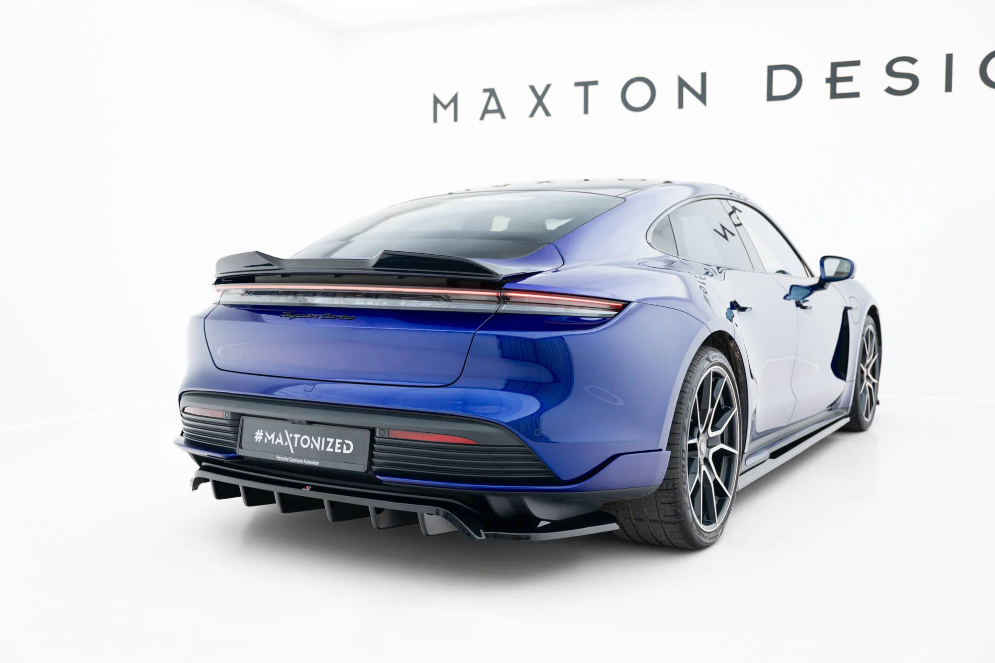 Rear Splitter (with vertical bars) Porsche Taycan Turbo S Mk1 - Image 2