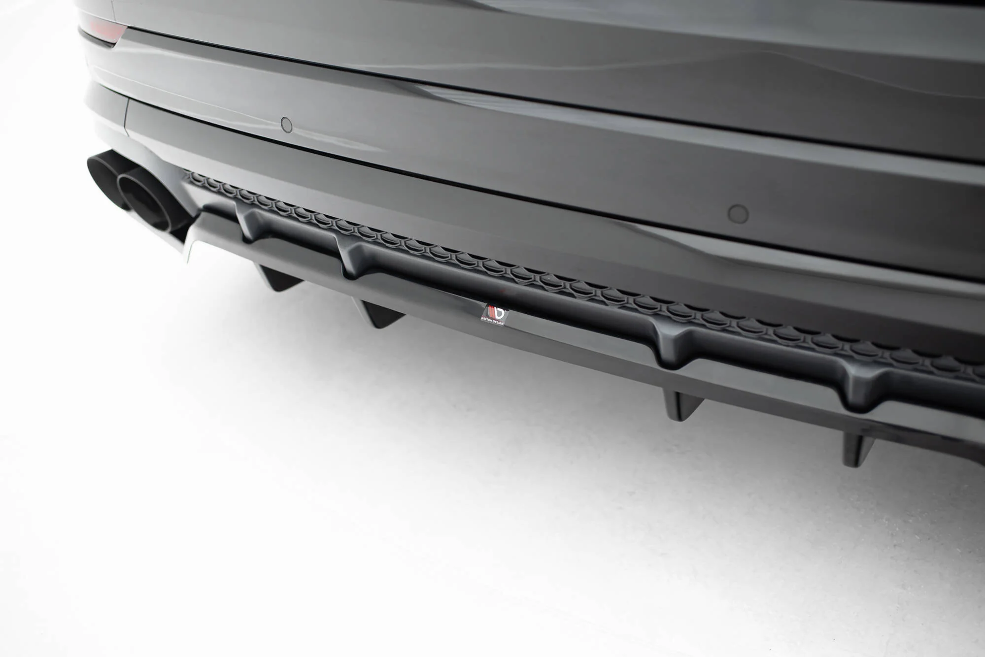 Rear Splitter (with vertical bars) V.2 Audi SQ8 / Q8 S-Line Mk1 Facelift - Image 4