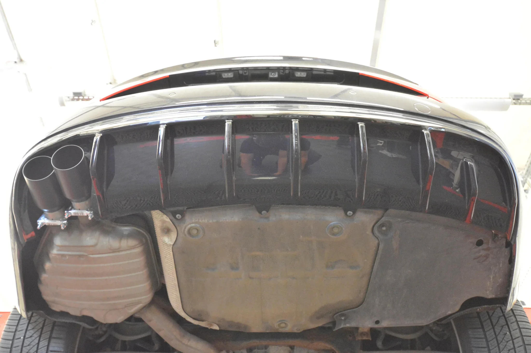 Rear Valance Audi A4 B8 Facelift (Version with dual exhausts on both sides) - Image 6