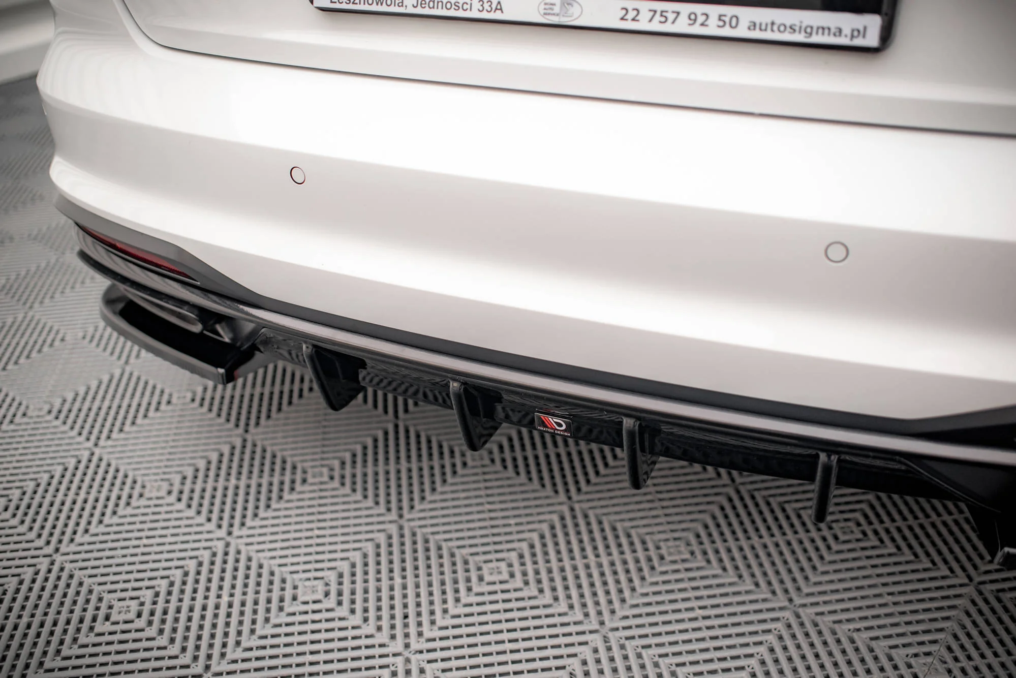 REAR VALANCE AUDI A4 B9 FACELIFT - Image 3