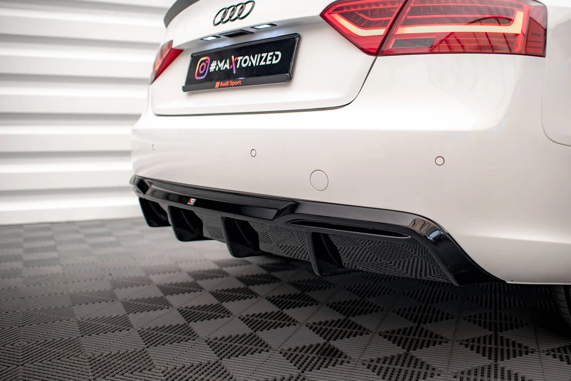 Rear Valance Audi A5 8T Facelift (Version with dual exhausts on one side) - Image 6