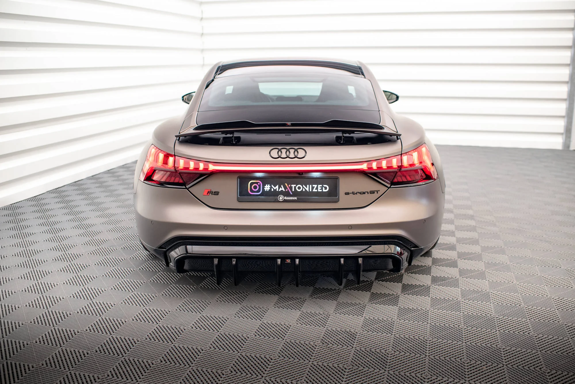REAR VALANCE AUDI E-TRON GT / RS GT MK1 - Image 2
