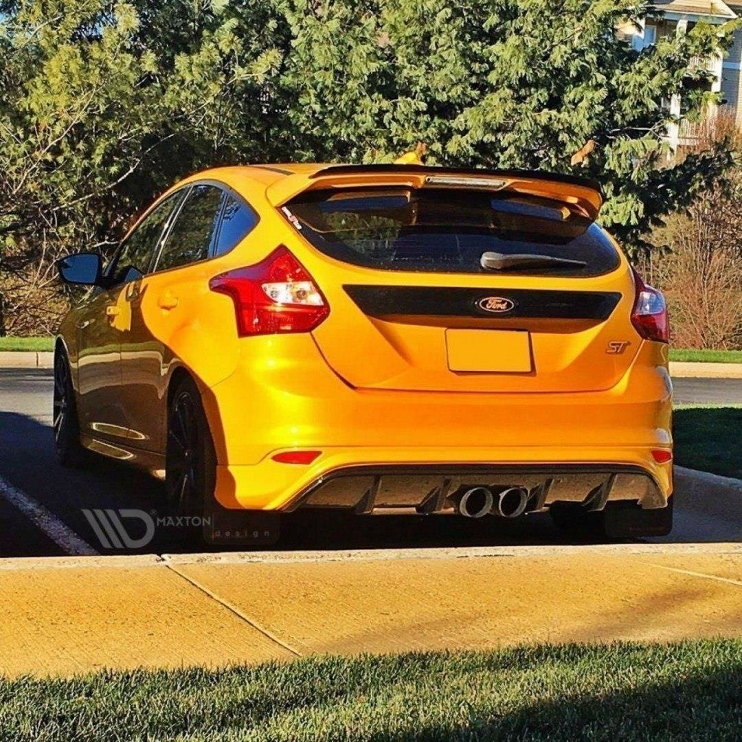 REAR VALANCE FORD FOCUS ST MK3 (PRE-FACELIFT) (RS LOOK) - Image 2