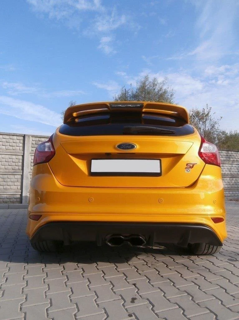 REAR VALANCE FORD FOCUS ST MK3 (PRE-FACELIFT) (RS LOOK) - Image 4