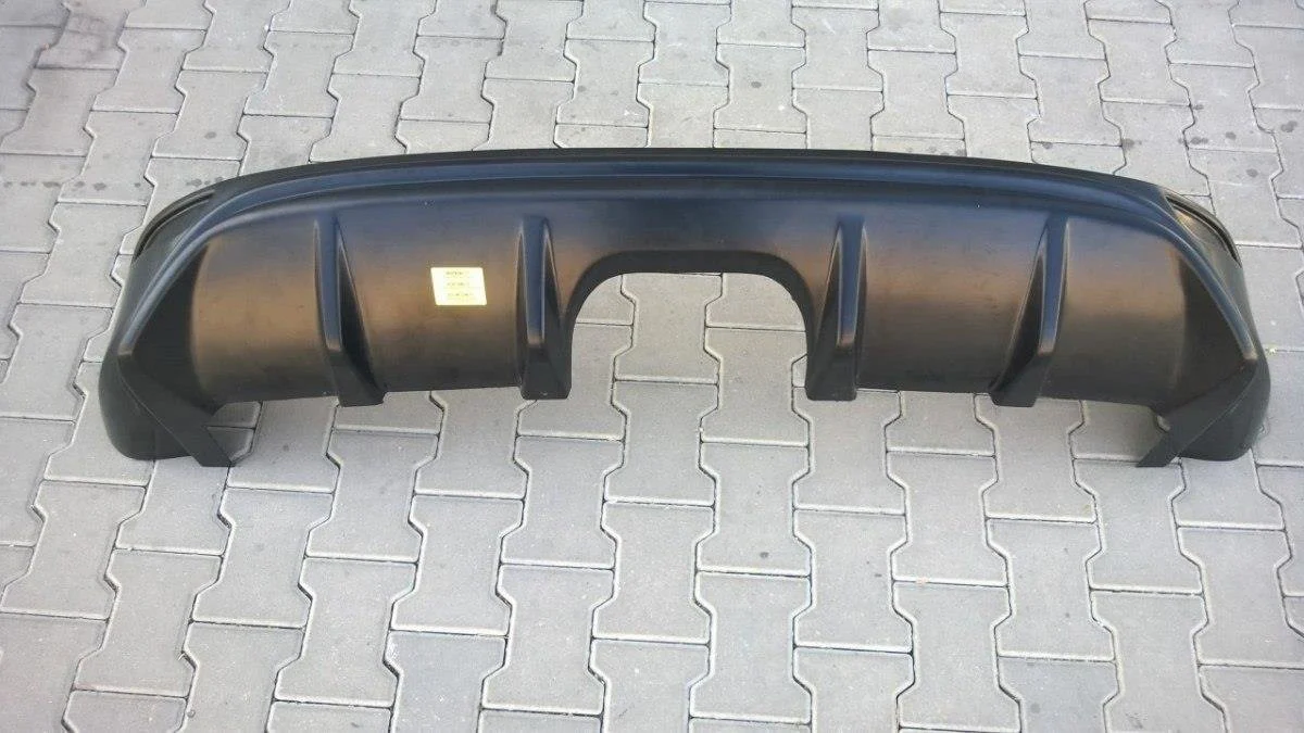 REAR VALANCE FORD FOCUS ST MK3 (PRE-FACELIFT) (RS LOOK) - Image 6