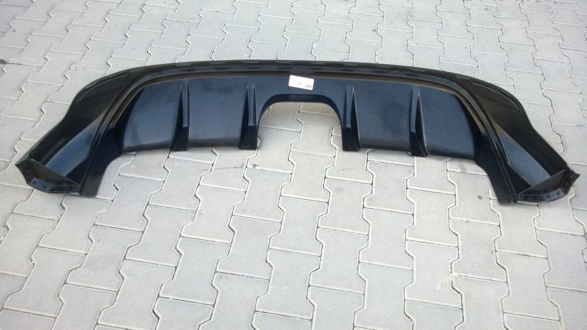 REAR VALANCE FORD FOCUS ST MK3 (PRE-FACELIFT) (RS LOOK) - Image 9