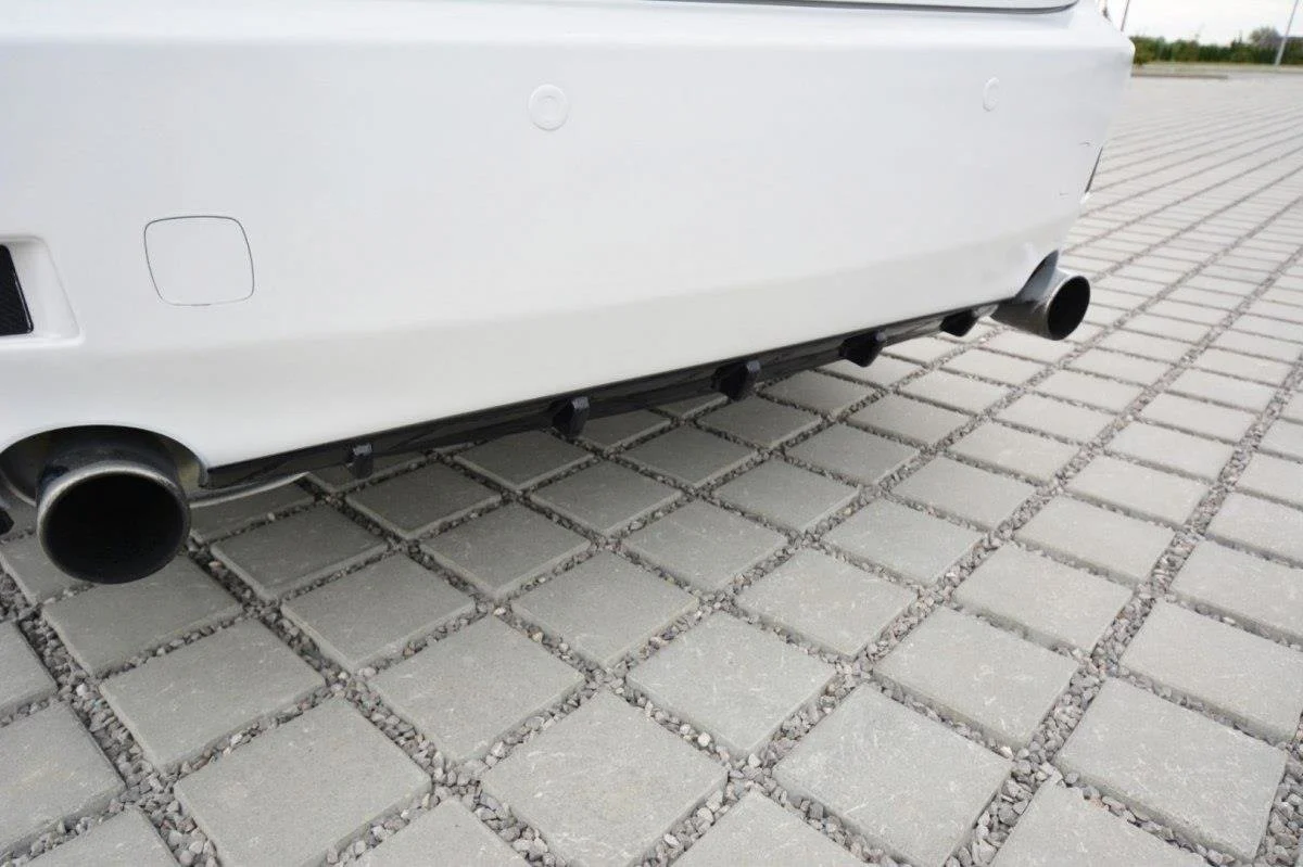 REAR VALANCE LEXUS IS MK2 - Image 3