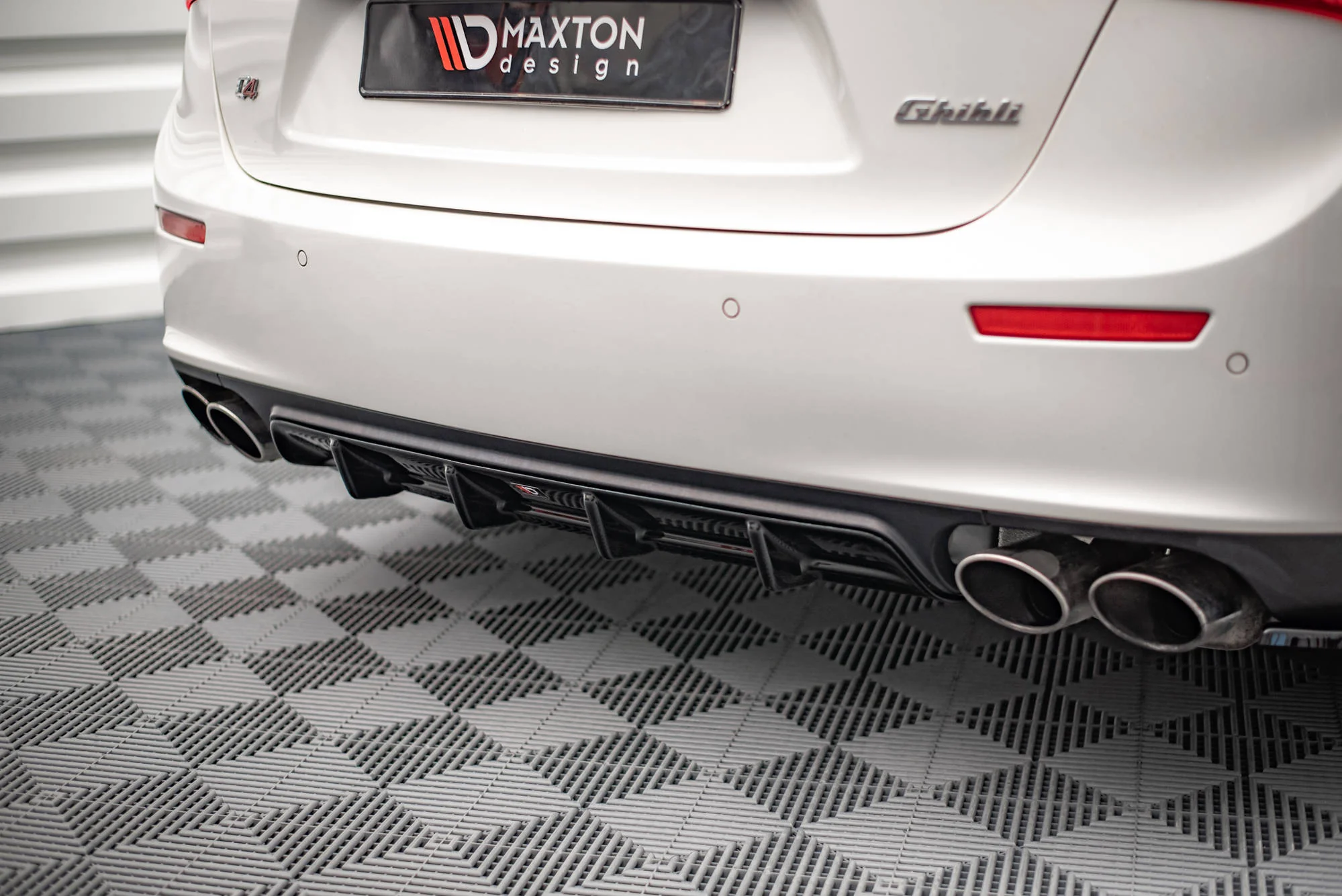 REAR VALANCE MASERATI GHIBLI MK3 - Image 2