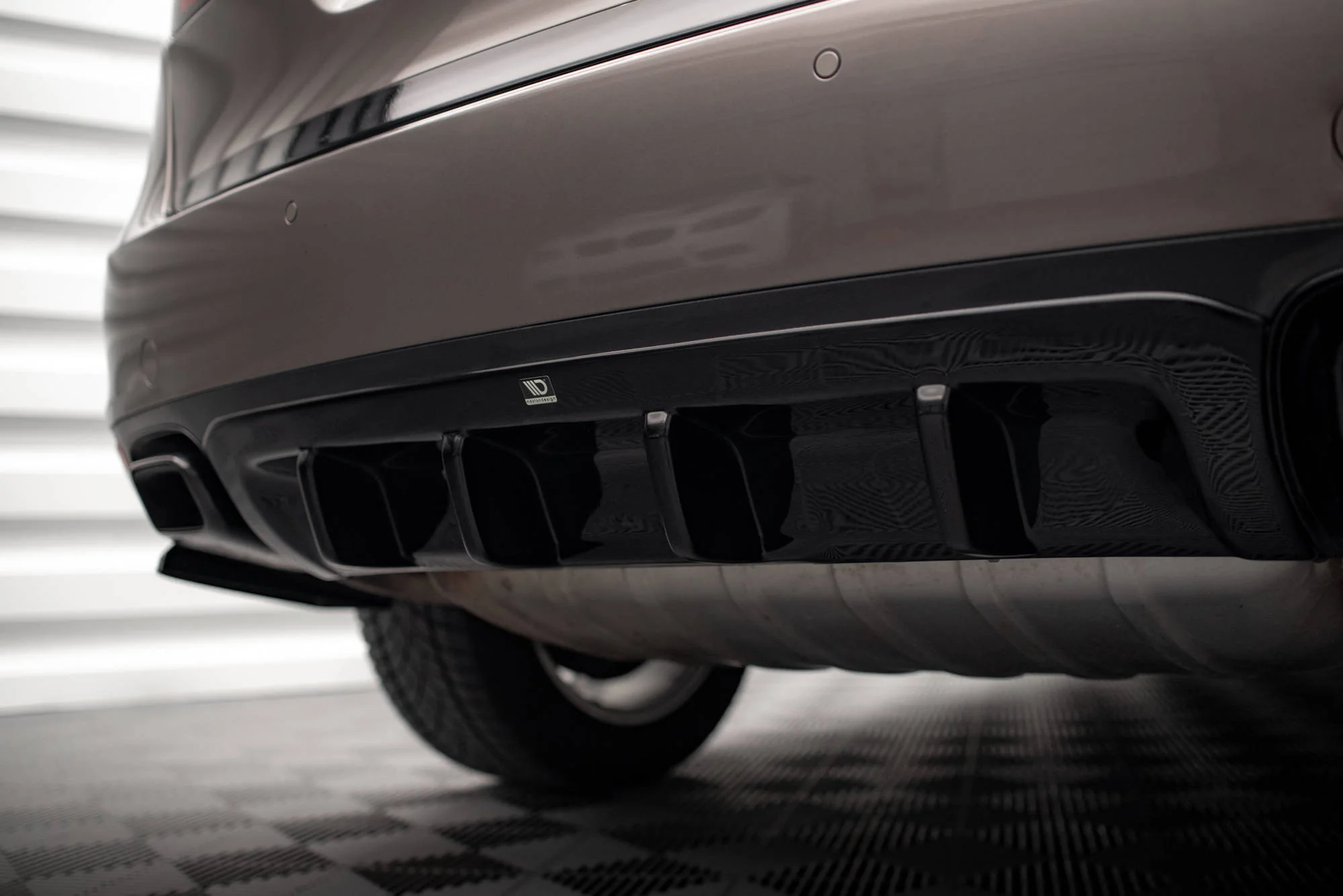 REAR VALANCE PORSCHE CAYENNE MK2 - Image 3