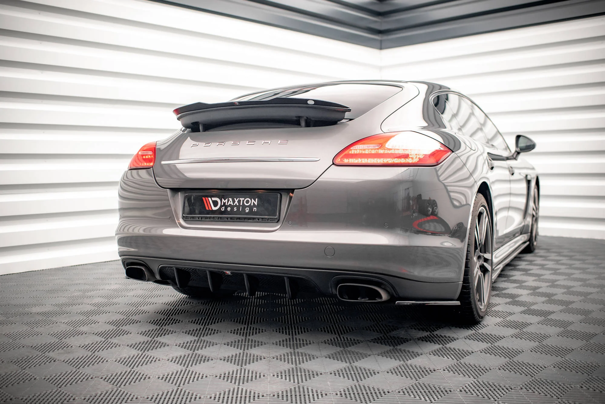 REAR VALANCE PORSCHE PANAMERA / PANAMERA DIESEL 970 - Image 6
